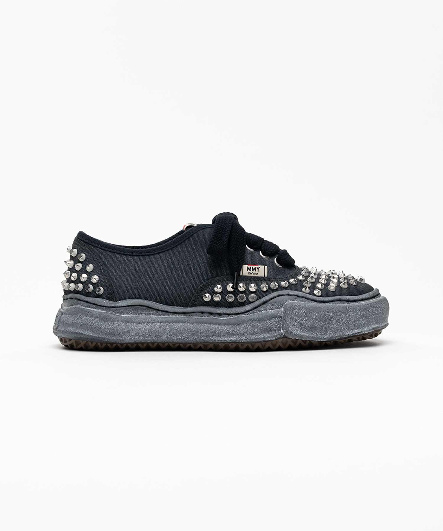【EXCLUSIVE EDITION】"BAKER" OG Sole Studded Canvas Low-top Sneaker