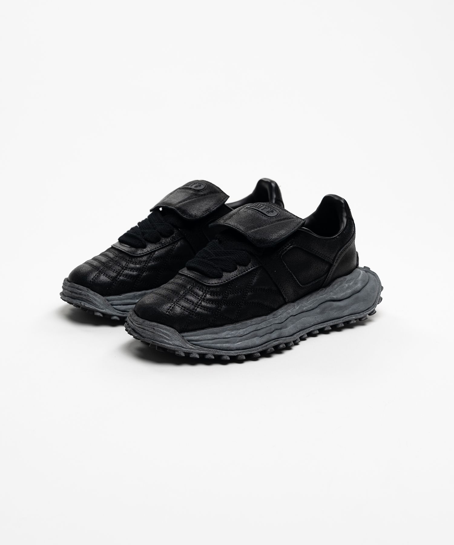 "SCOTT" OG Sole Brushed Suede Low-top Sneaker