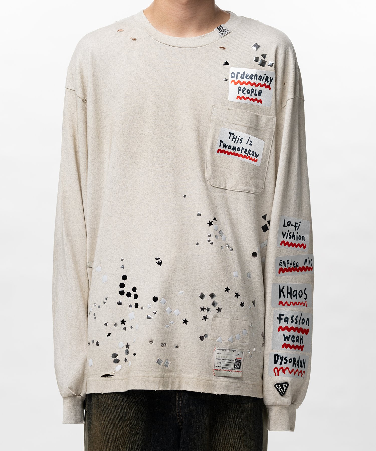 Embellished Sticker Long Sleeve T-shirt