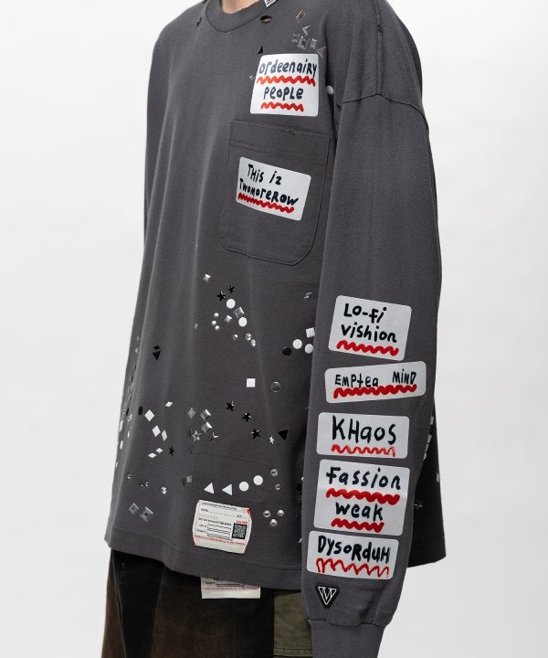Embellished Sticker Long Sleeve T-shirt
