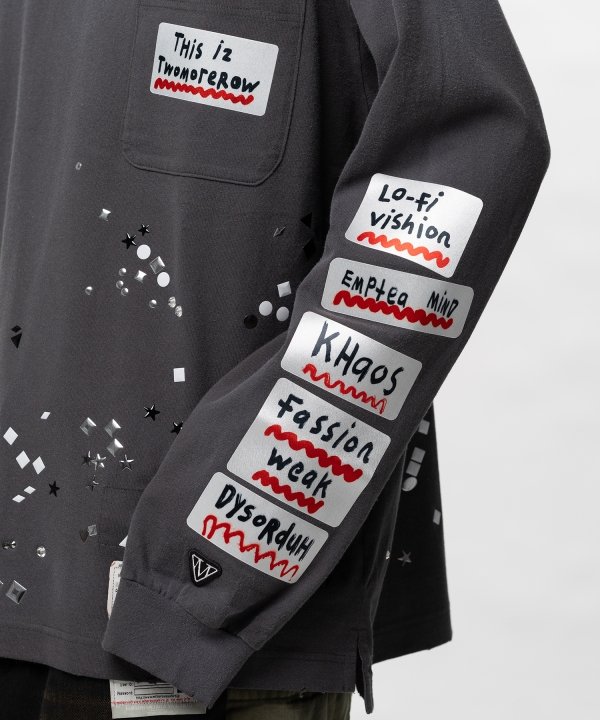 Embellished Sticker Long Sleeve T-shirt