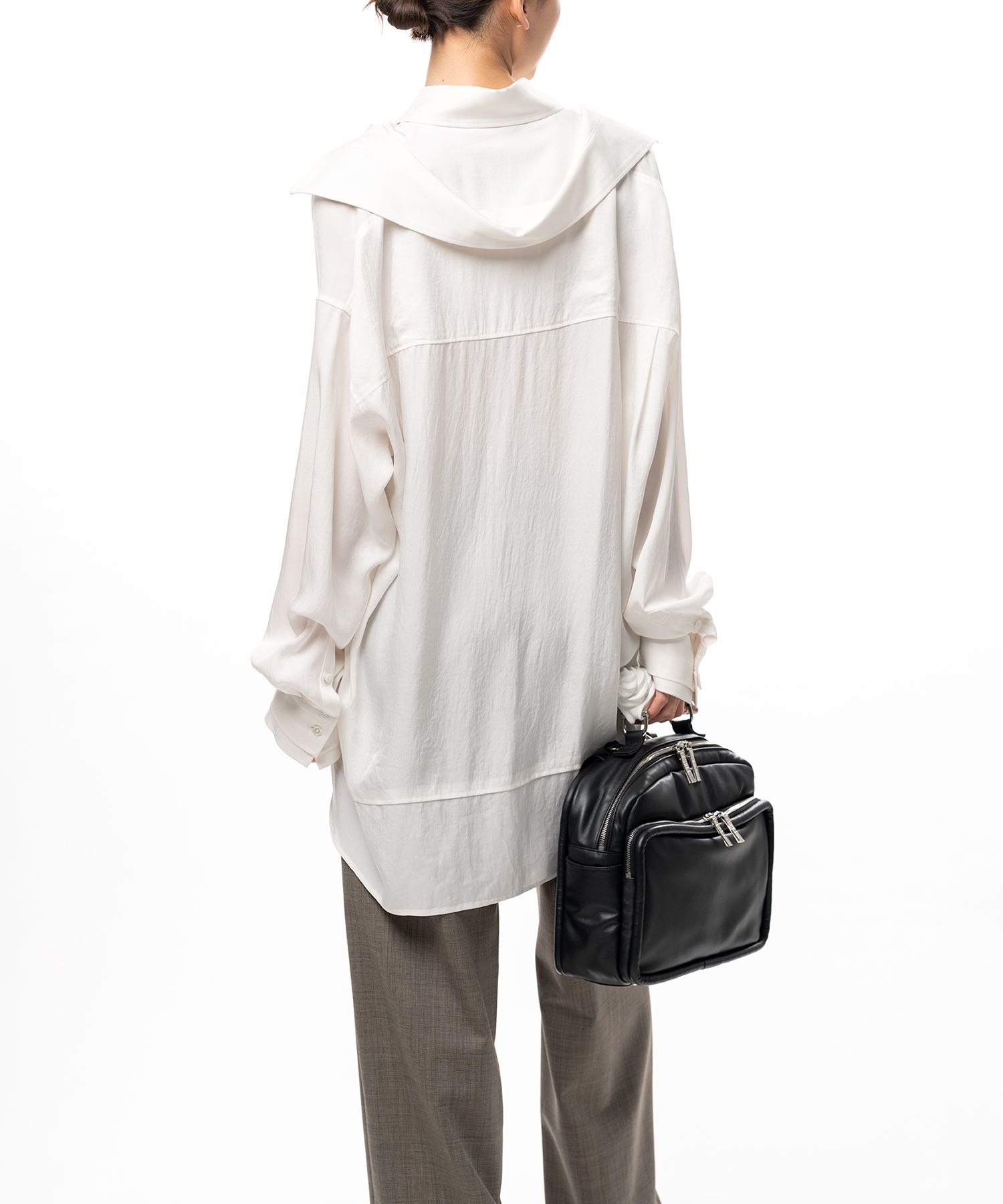 "TOY" Soft Serve Handle Square Leather Pocket Bag