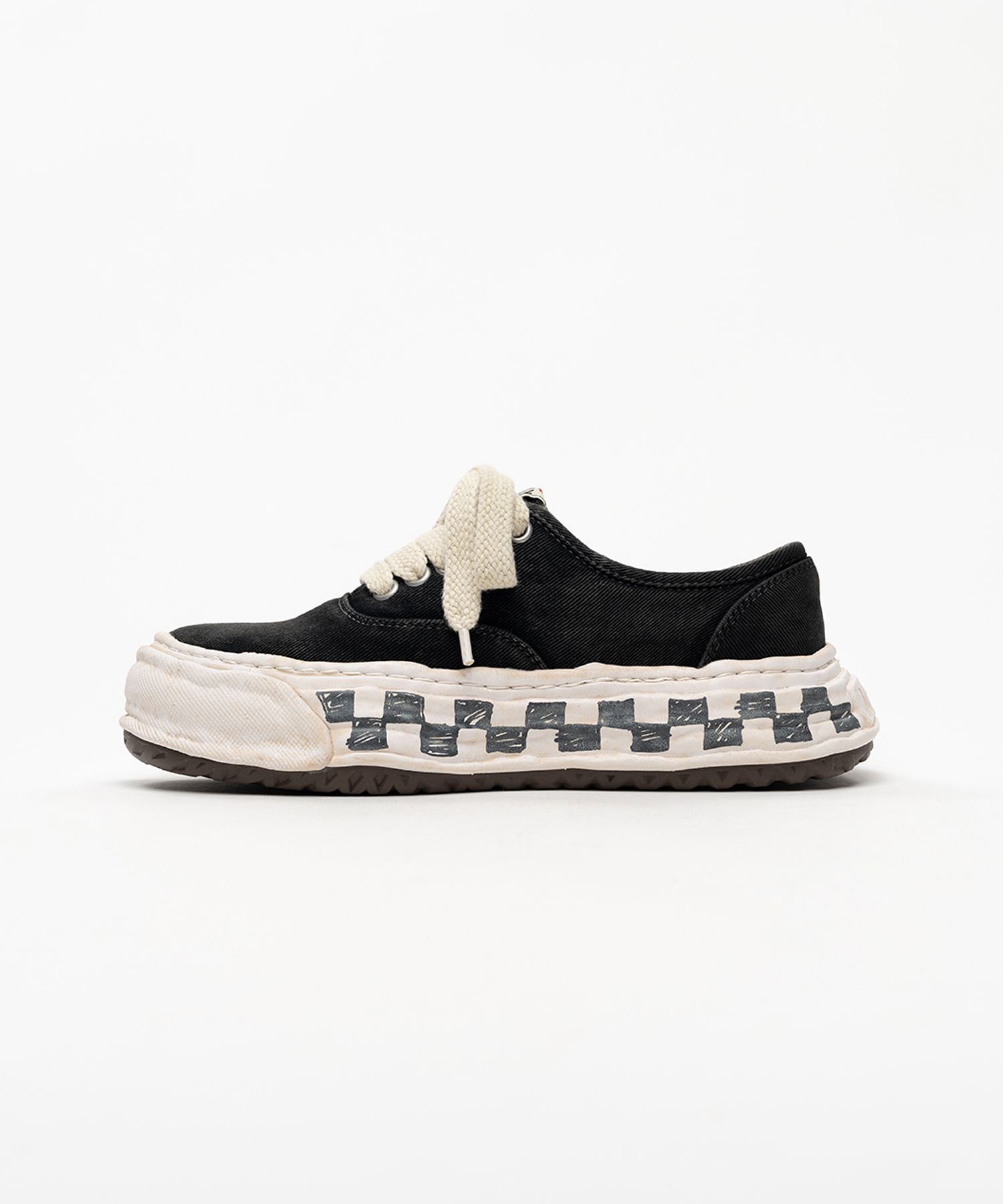 "BAKER 26" OG Graffiti Check Sole Canvas Low-top Sneakers