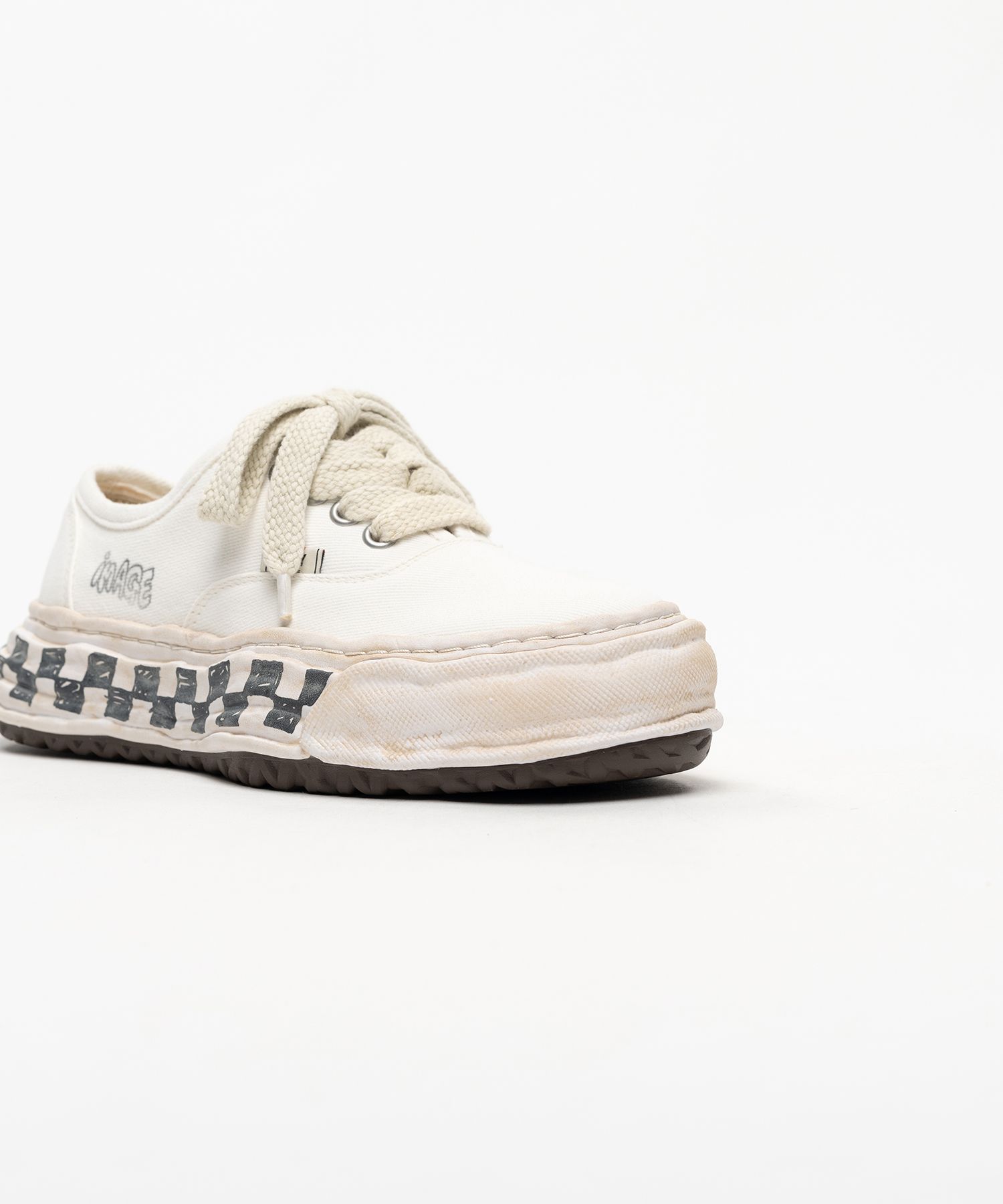 "BAKER 26" OG Graffiti Check Sole Canvas Low-top Sneakers
