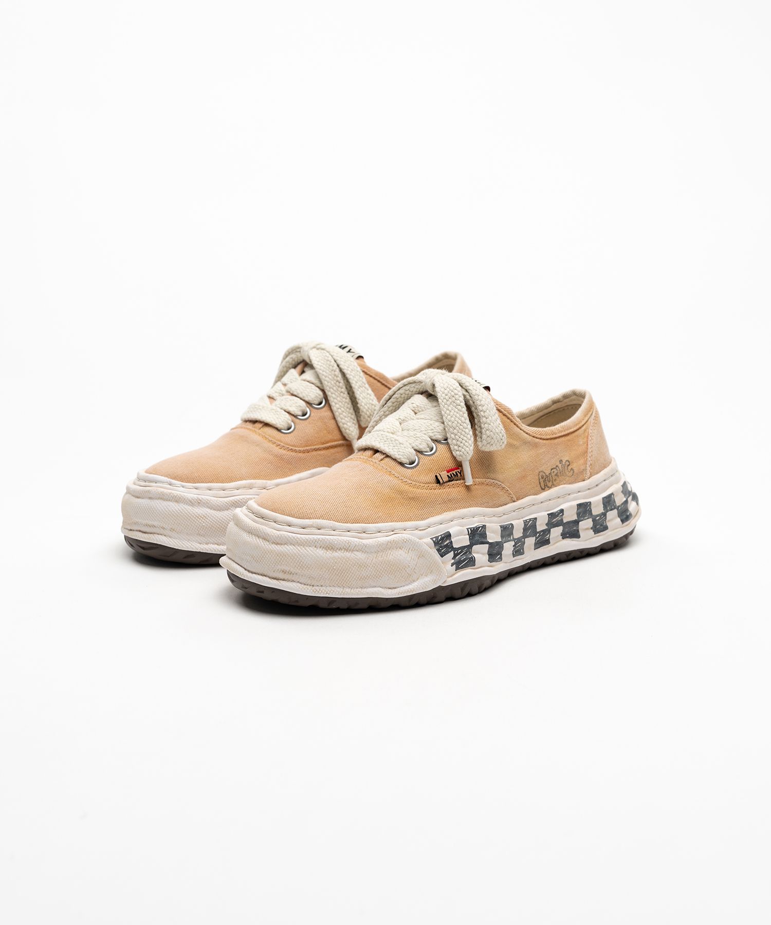 "BAKER 26" OG Graffiti Check Sole Canvas Low-top Sneakers