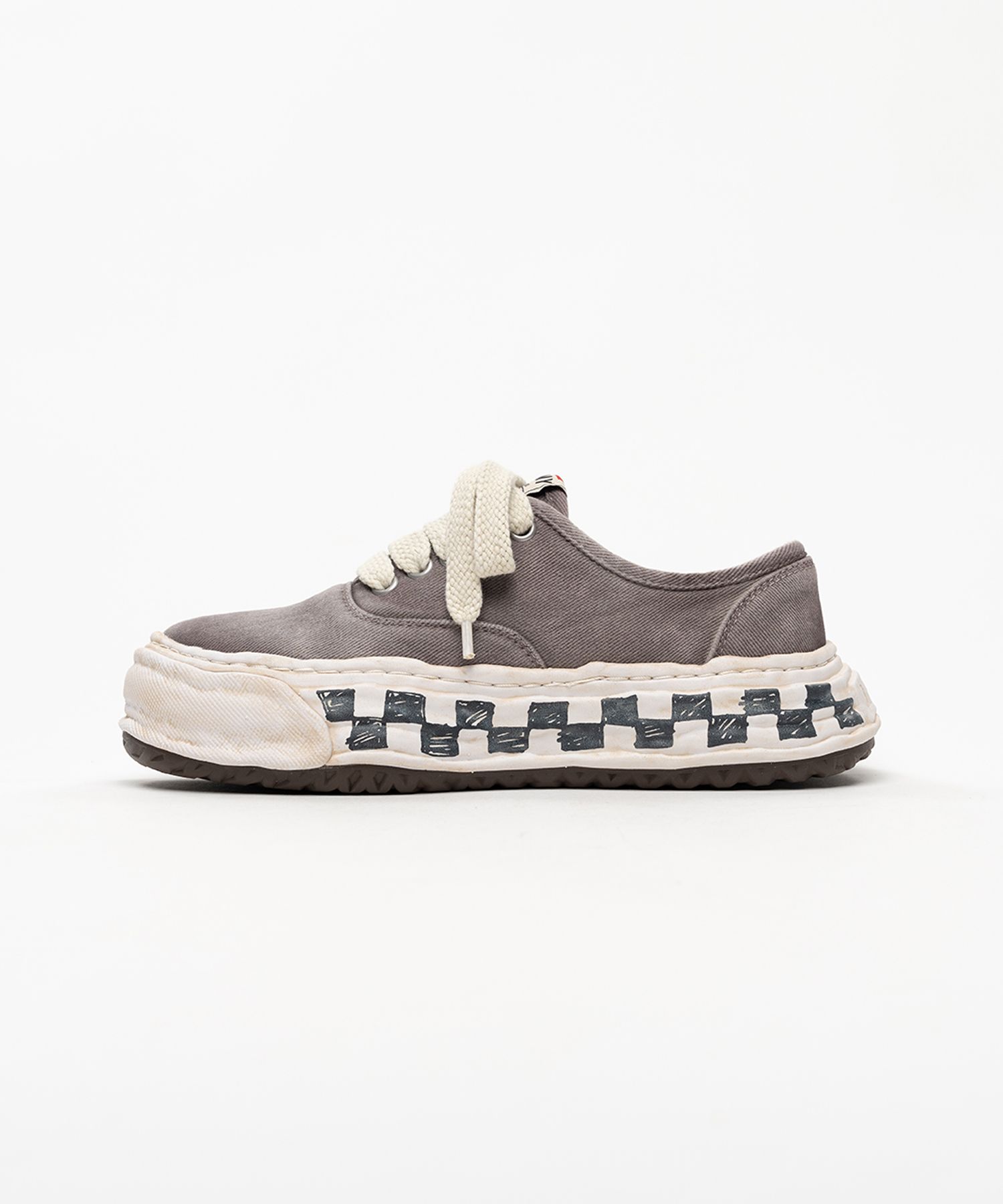 "BAKER 26" OG Graffiti Check Sole Canvas Low-top Sneakers