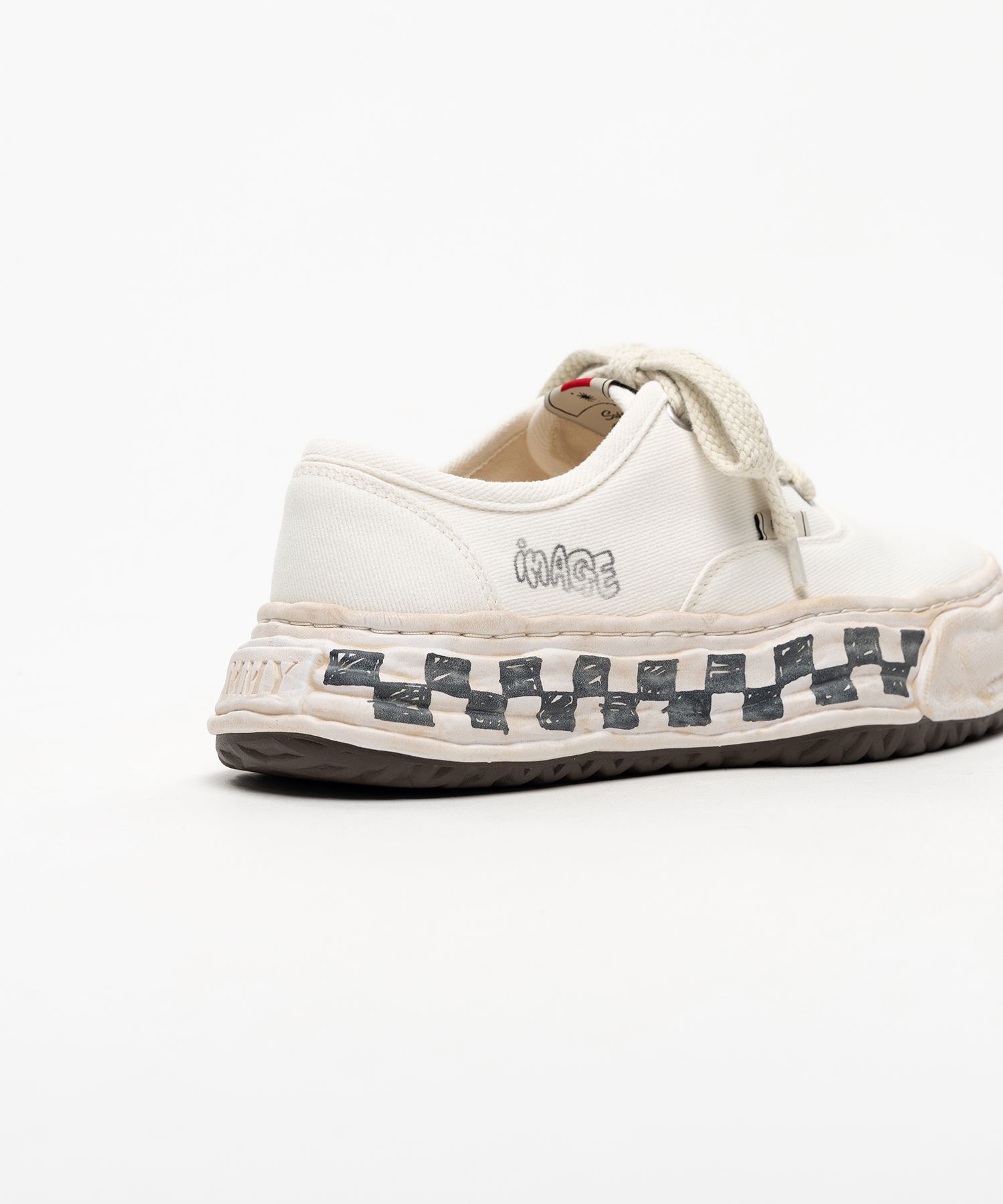 "BAKER 26" OG Graffiti Check Sole Canvas Low-top Sneakers