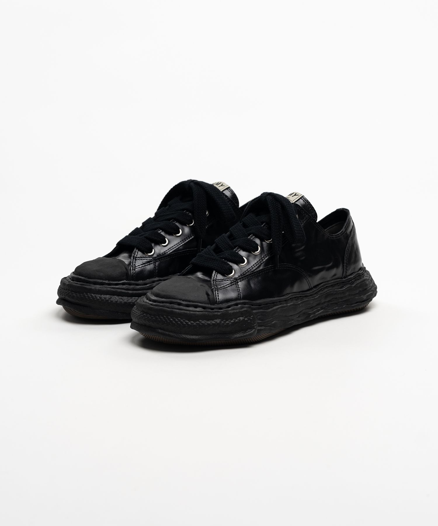 "PETERSON23" OG Sole  Wrinkled Leather Low-top Sneakers