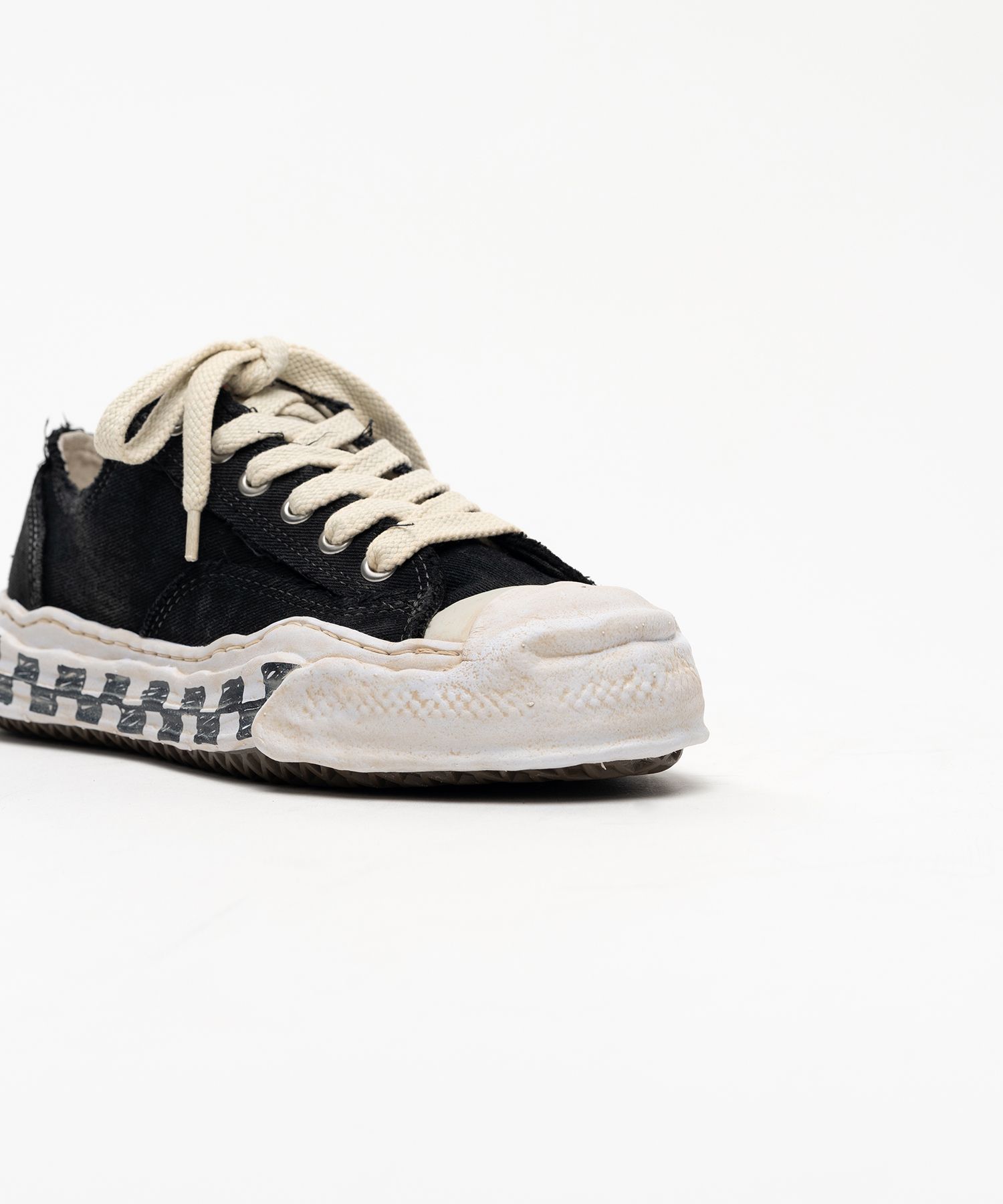 "HANK" OG Graffiti Check Sole Canvas Low-top Sneakers
