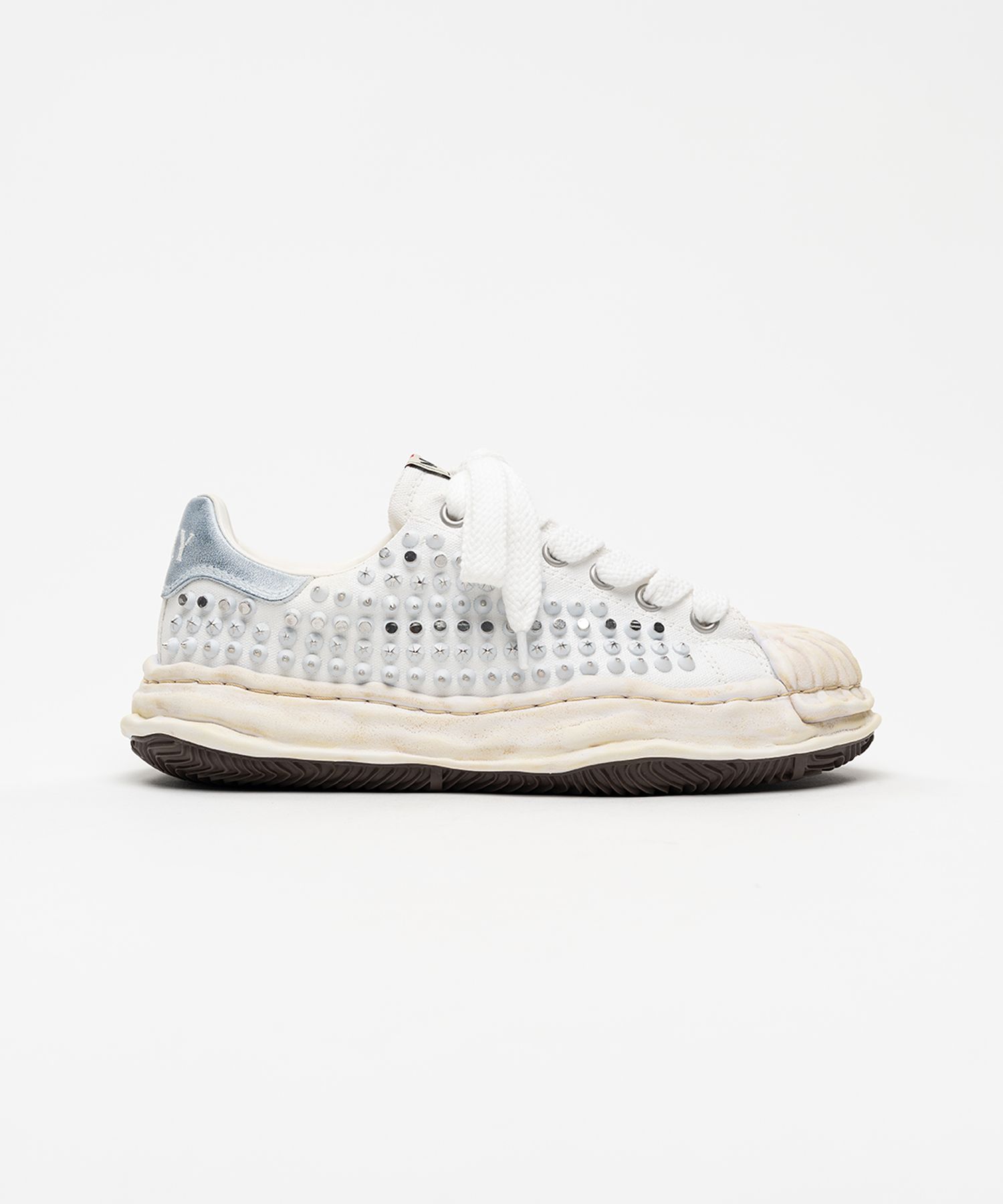 【EXCLUSIVE EDITION】"BLAKEY" OG Sole Studded Canvas Low-top Sneakers