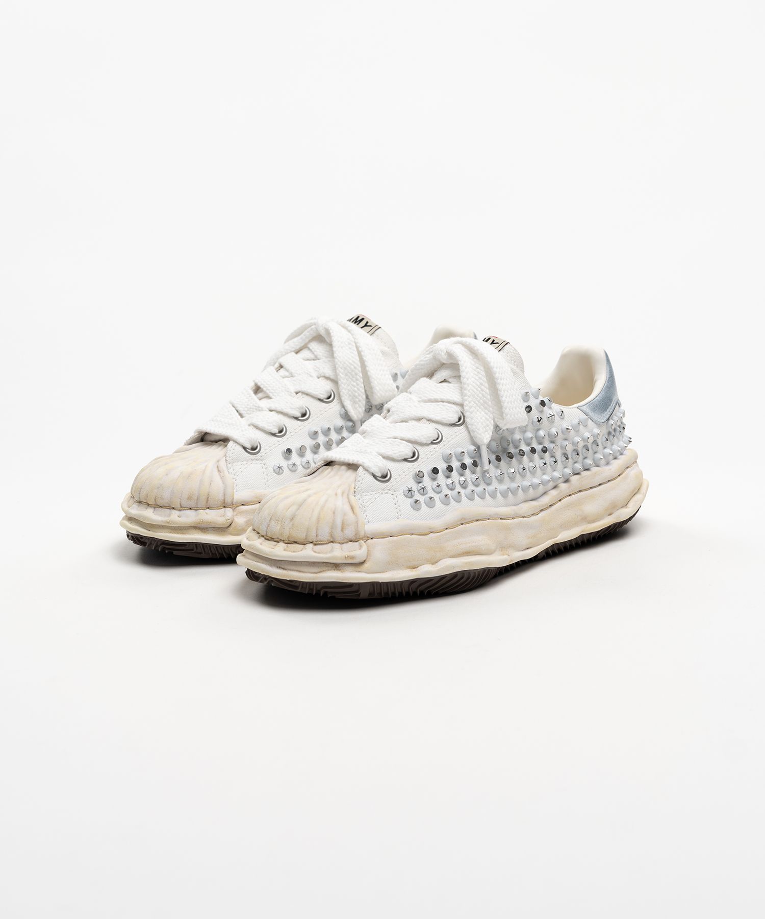 【EXCLUSIVE EDITION】"BLAKEY" OG Sole Studded Canvas Low-top Sneakers