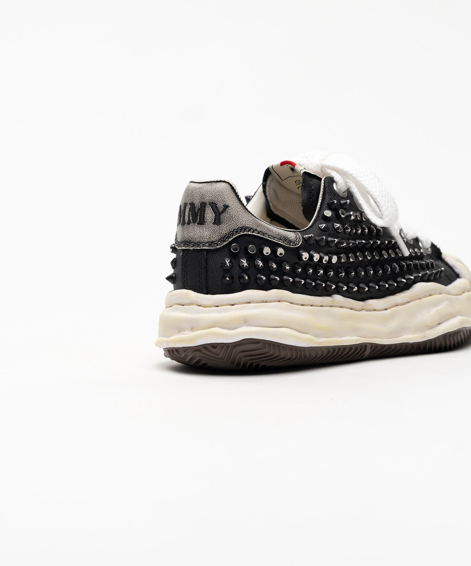 【EXCLUSIVE EDITION】"BLAKEY" OG Sole Studded Canvas Low-top Sneakers