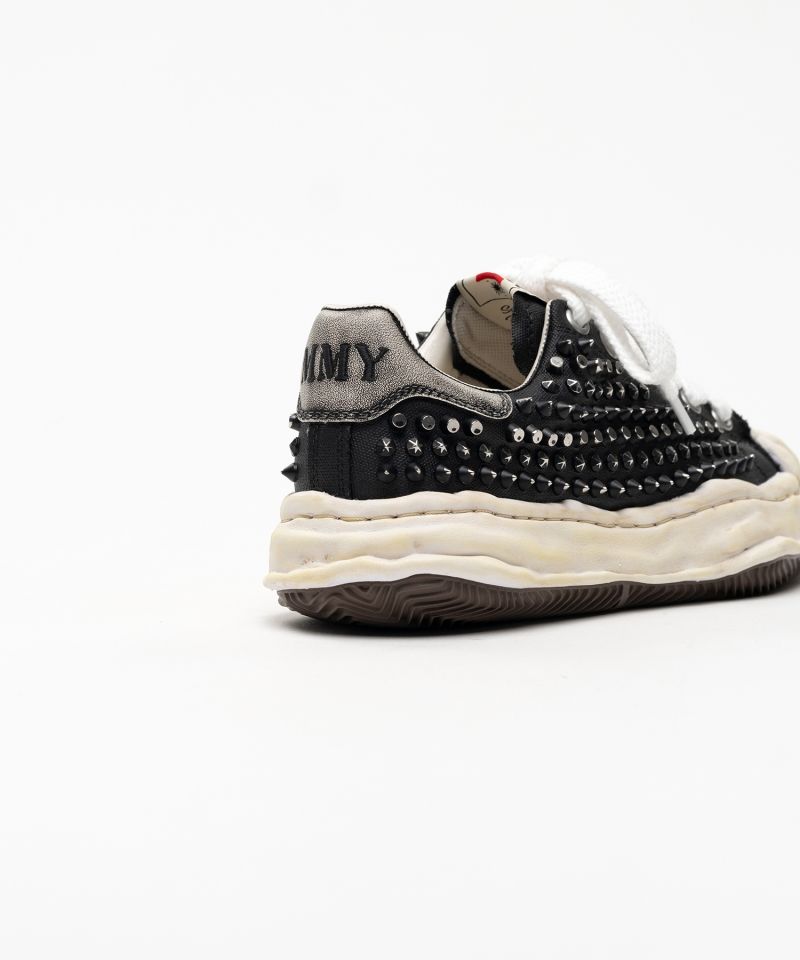 【EXCLUSIVE EDITION】"BLAKEY" OG Sole Studded Canvas Low-top Sneakers