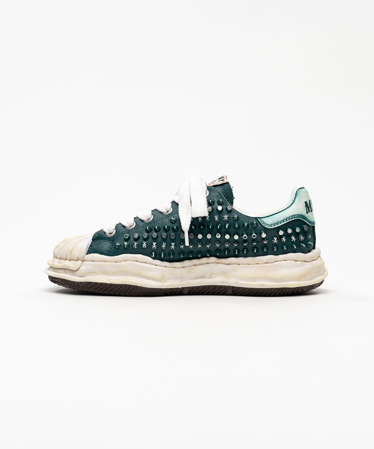 【EXCLUSIVE EDITION】"BLAKEY" OG Sole Studded Canvas Low-top Sneakers