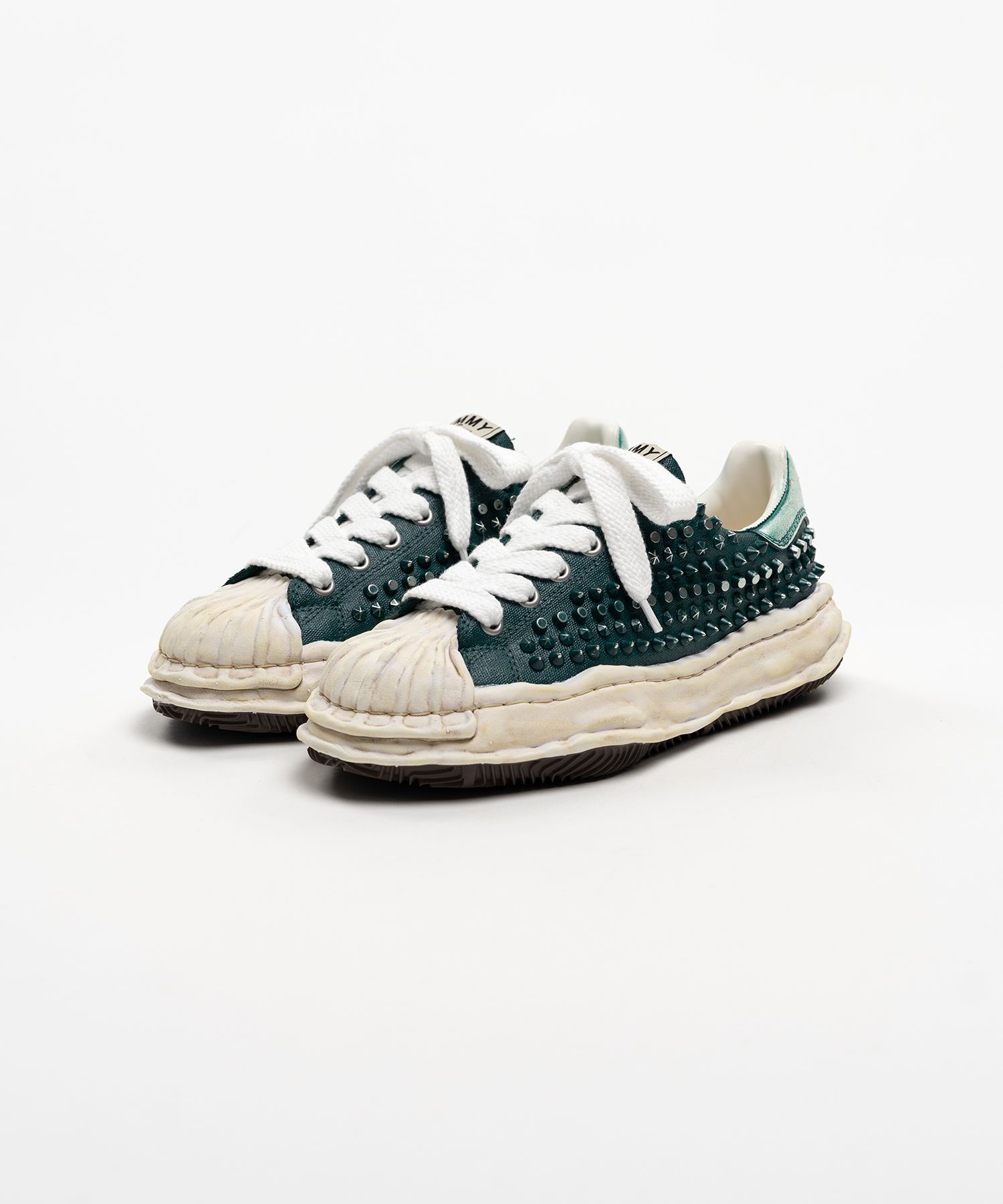 【EXCLUSIVE EDITION】"BLAKEY" OG Sole Studded Canvas Low-top Sneakers