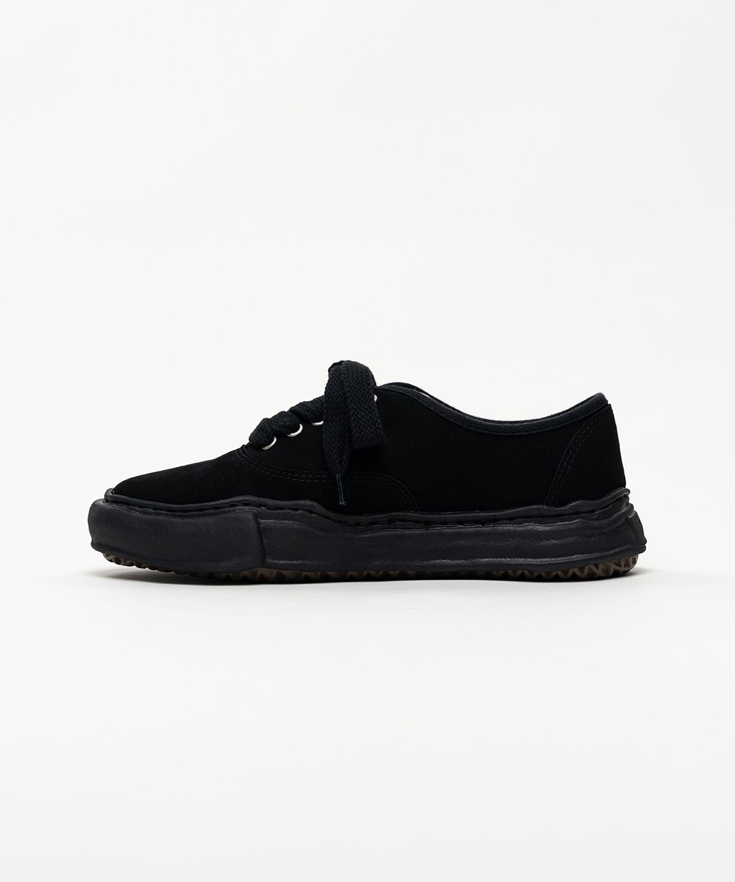"BAKER" OG Sole Suede Low-top Sneakers