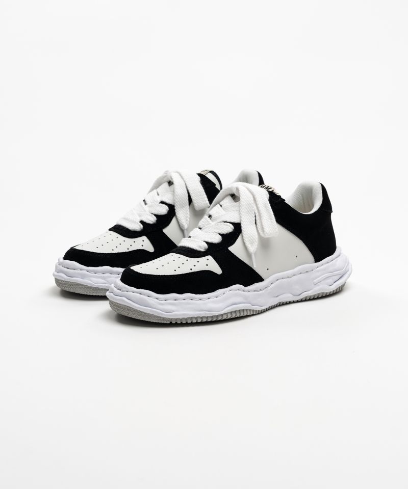 "WAYNE" OG Sole Suede Low-top Sneakers