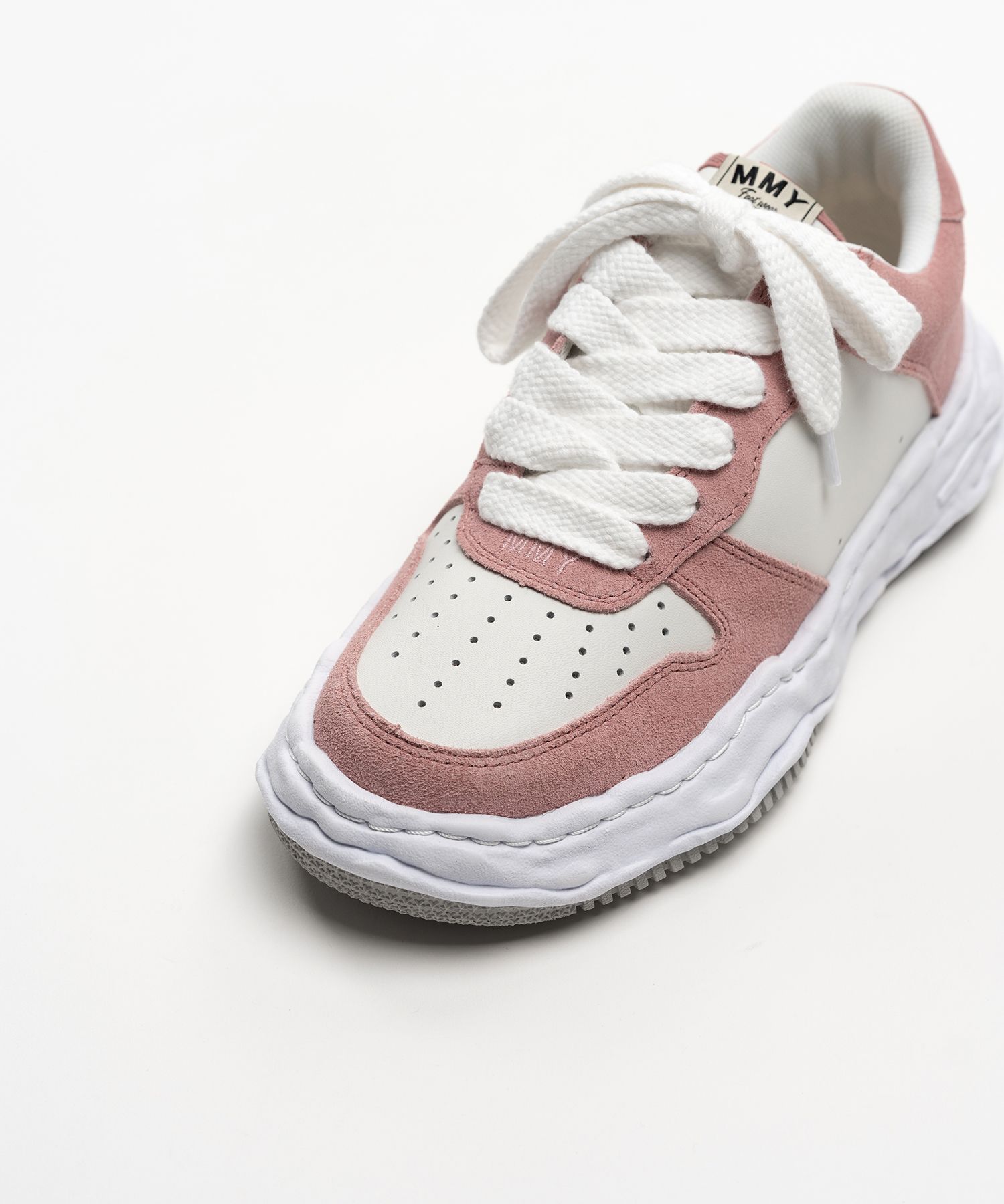 "WAYNE" OG Sole Suede Low-top Sneakers