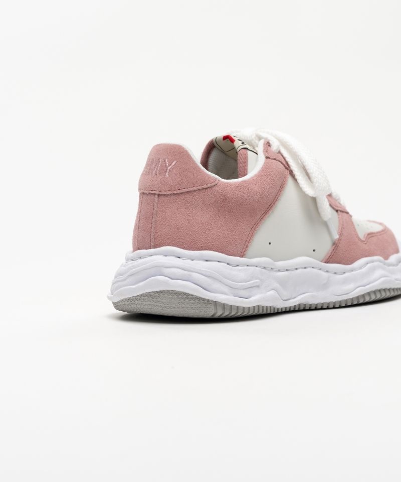 "WAYNE" OG Sole Suede Low-top Sneakers