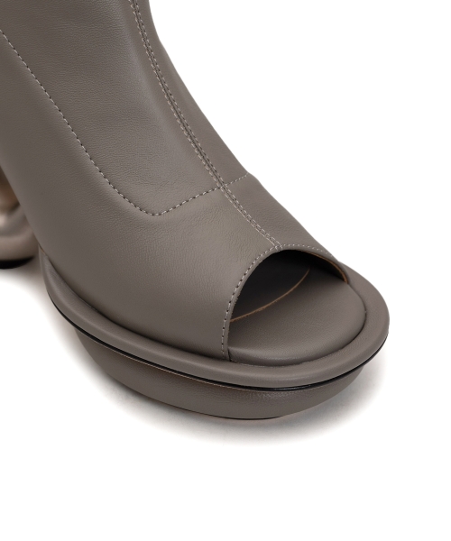 Duck Heel Boots