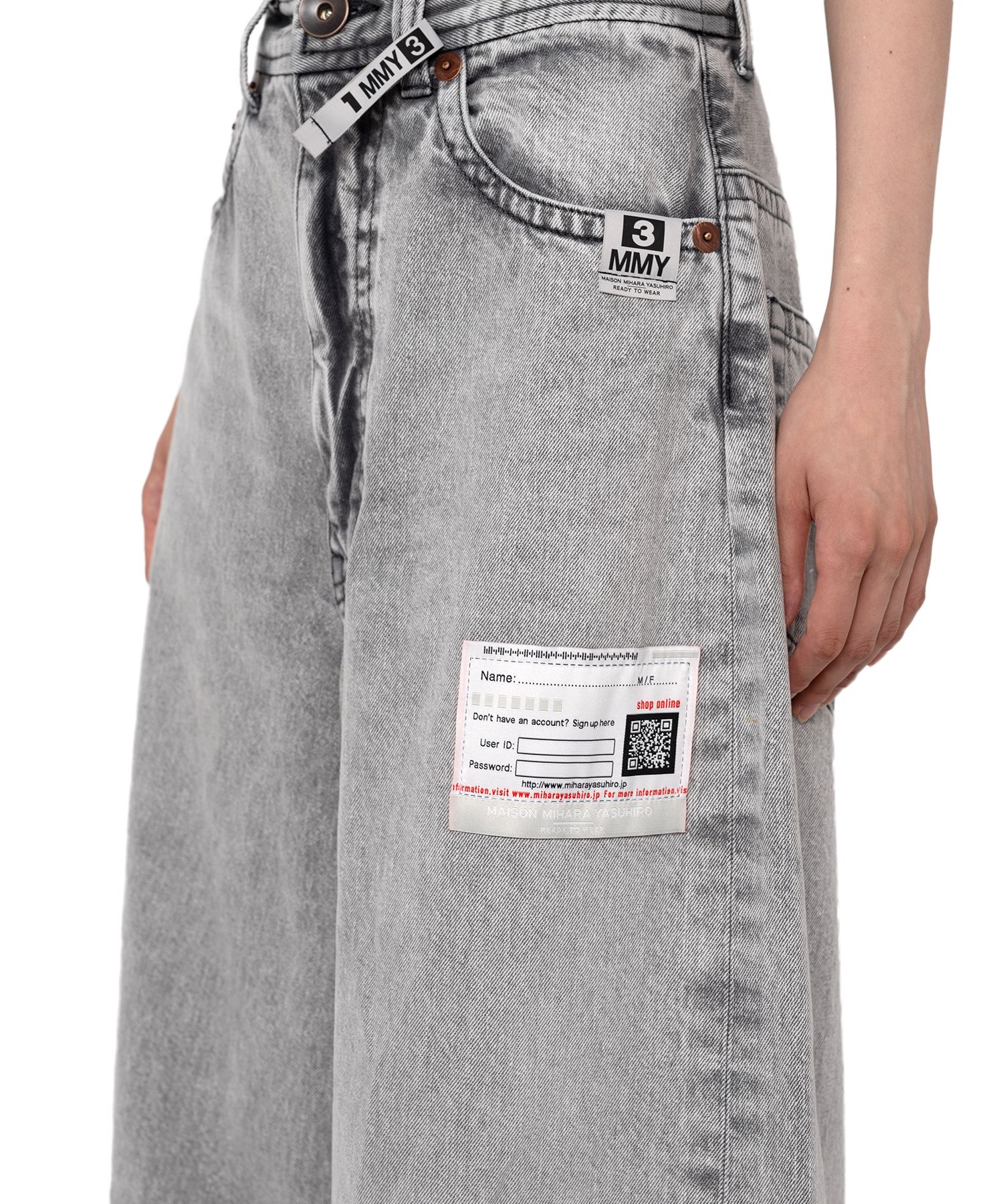 Rolled-up Denim Pants