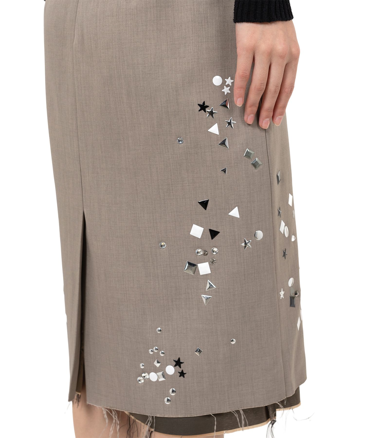 Maison MIHARA YASUHIROロングスカート シルバー　ラメ　箔 Maison MIHARA YASUHIRO ONLINE STORE（メゾンミハラヤスヒロ