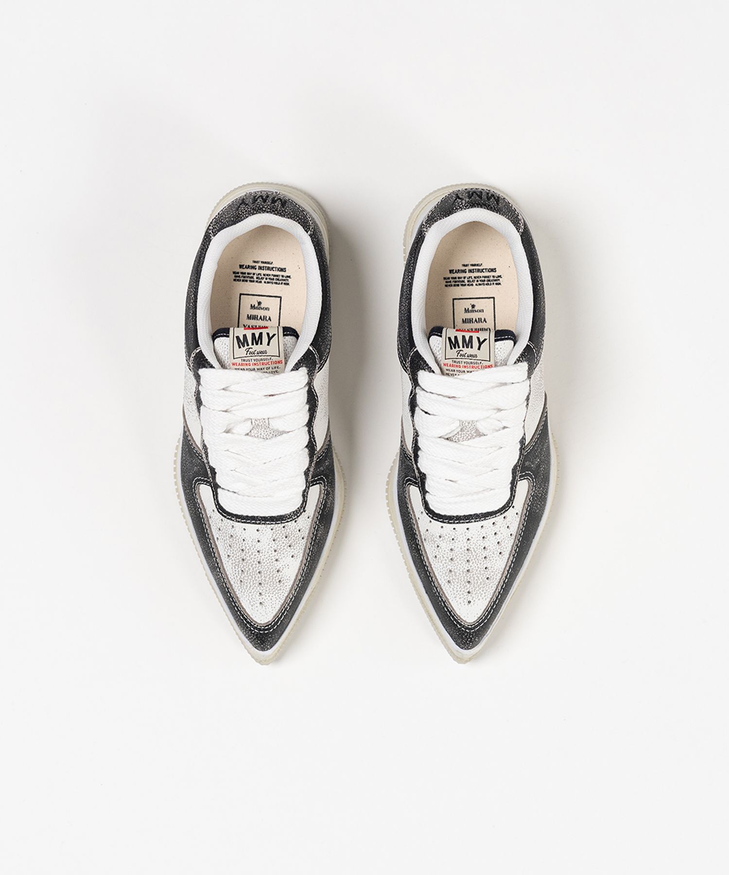 "ROSY" OG Sole Shrink Leather Low-top Sneaker