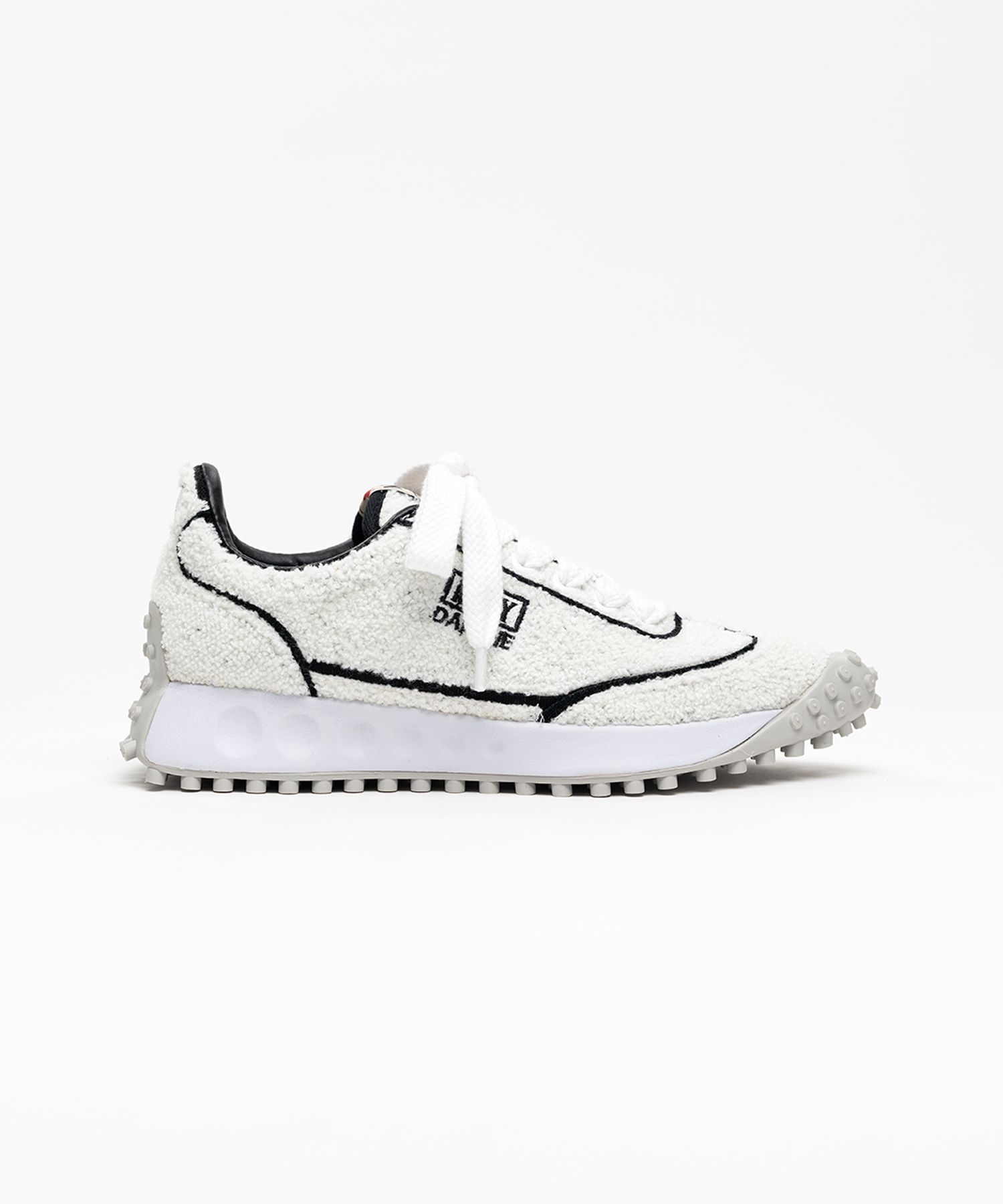 "DAPHNE" OG Sole Chenille Embroidey Canvas Low-top Sneaker