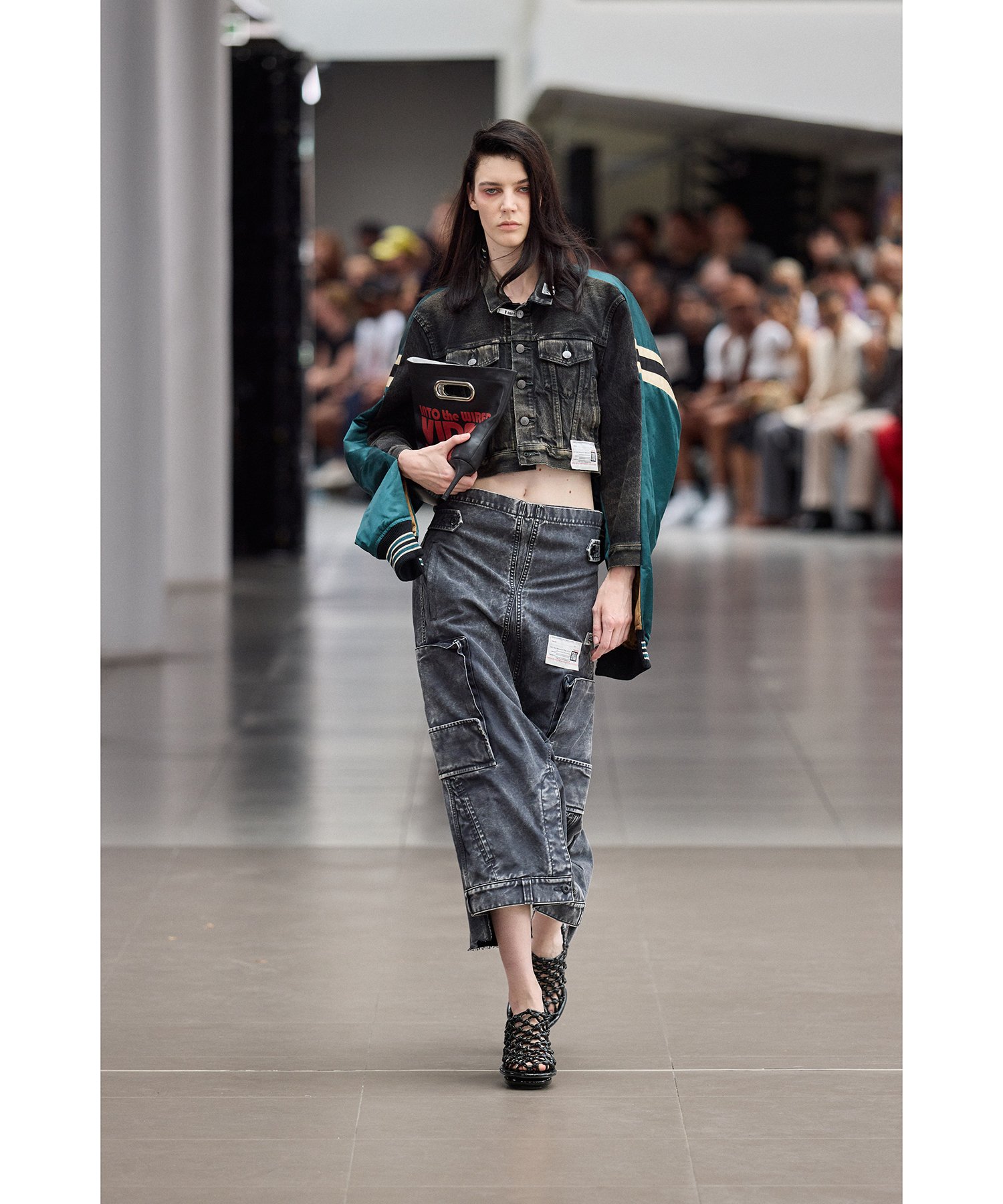 Shopping Bag Motif Pin Heel Boots