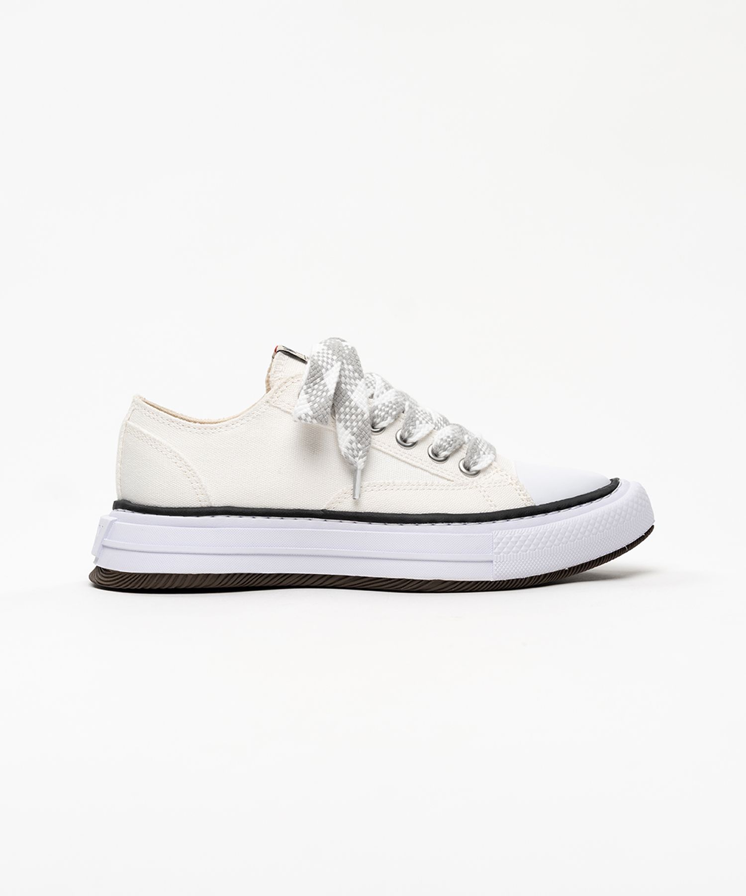"YUCCA" OG Sole Canvas Low-top Sneakers