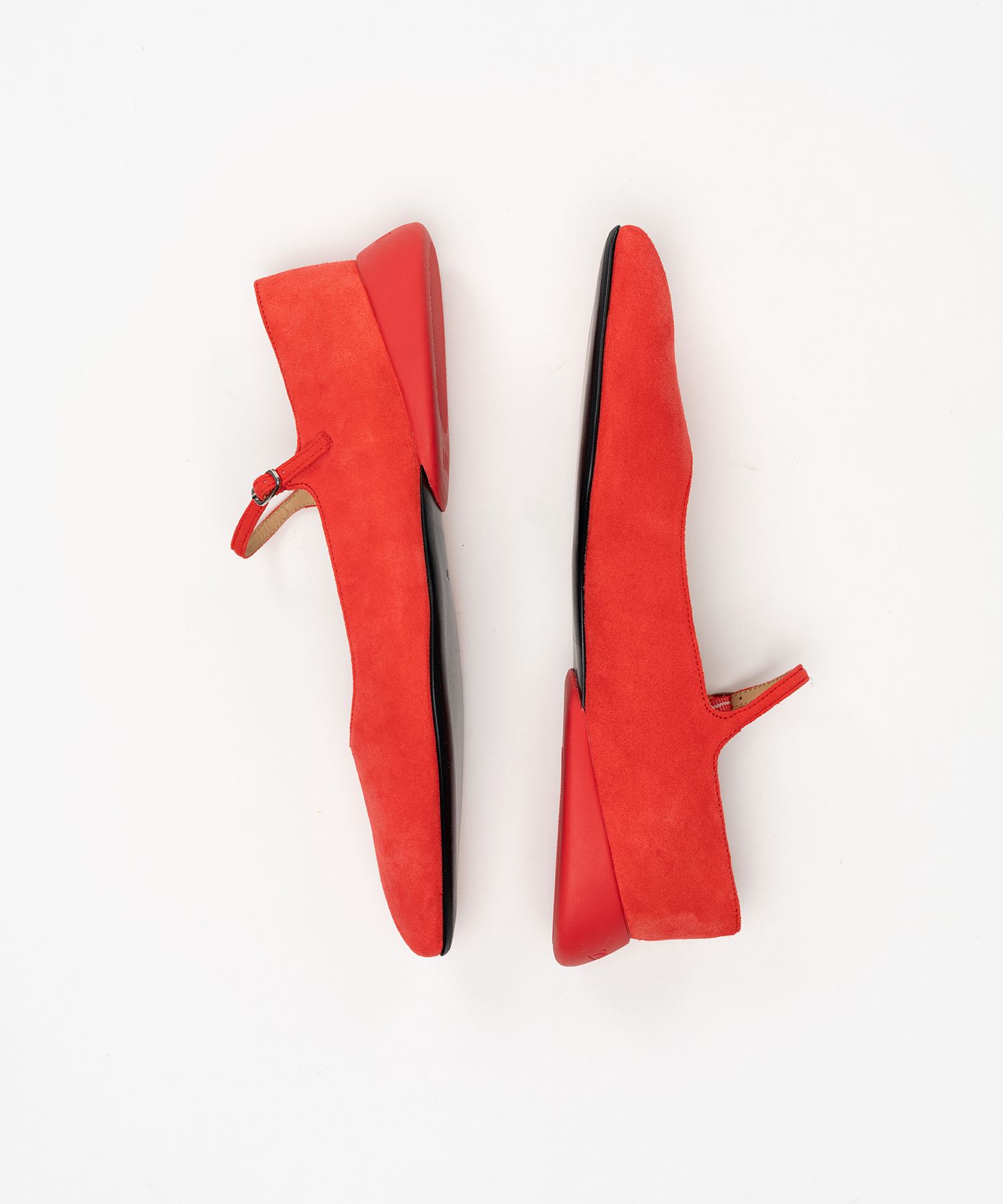 "JANE" Suede Strap Pointed Shoes
