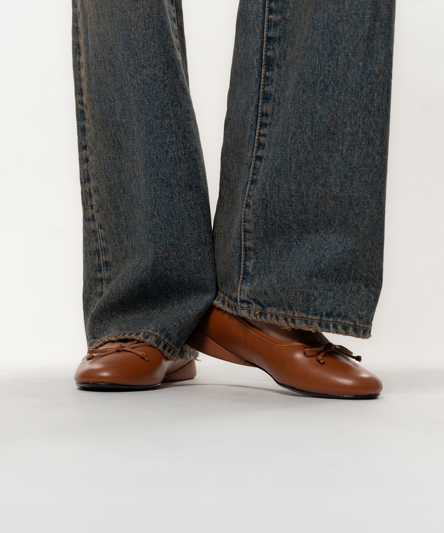 "JANE" Leather Ballet Shoes