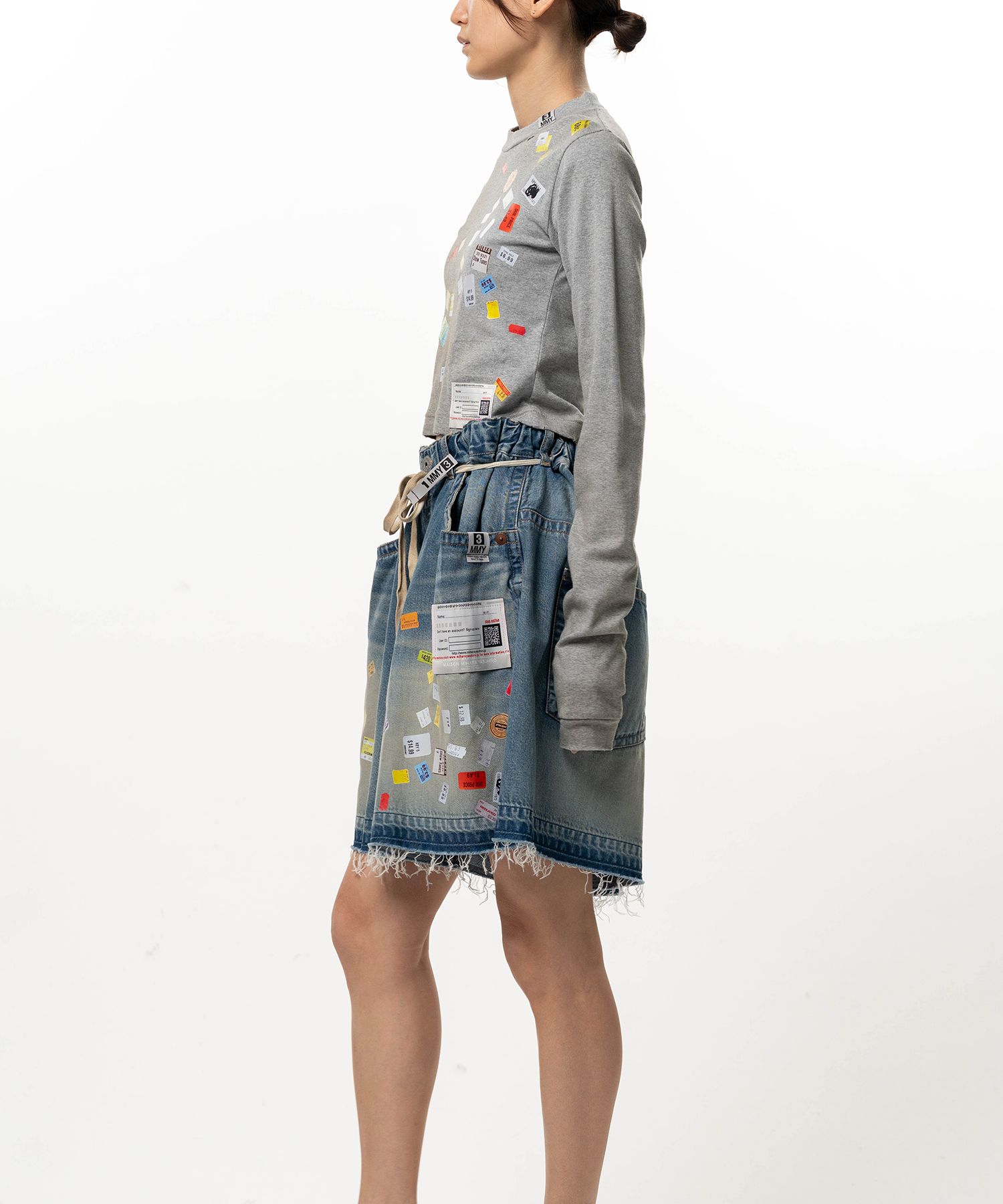 Price Tag Sticker Printed Cropped Long Sleeve T-shirt