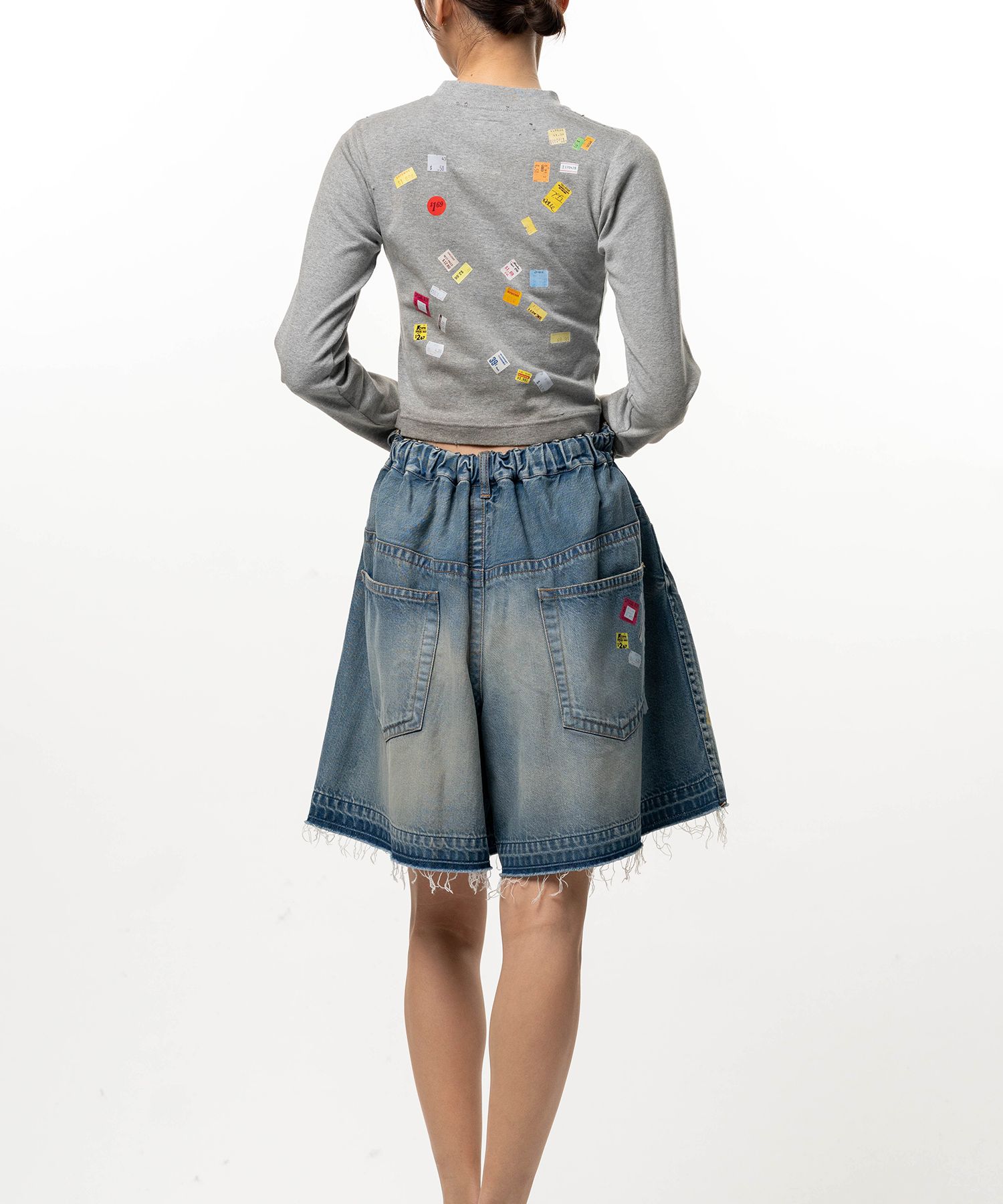 Price Tag Sticker Printed Cropped Long Sleeve T-shirt