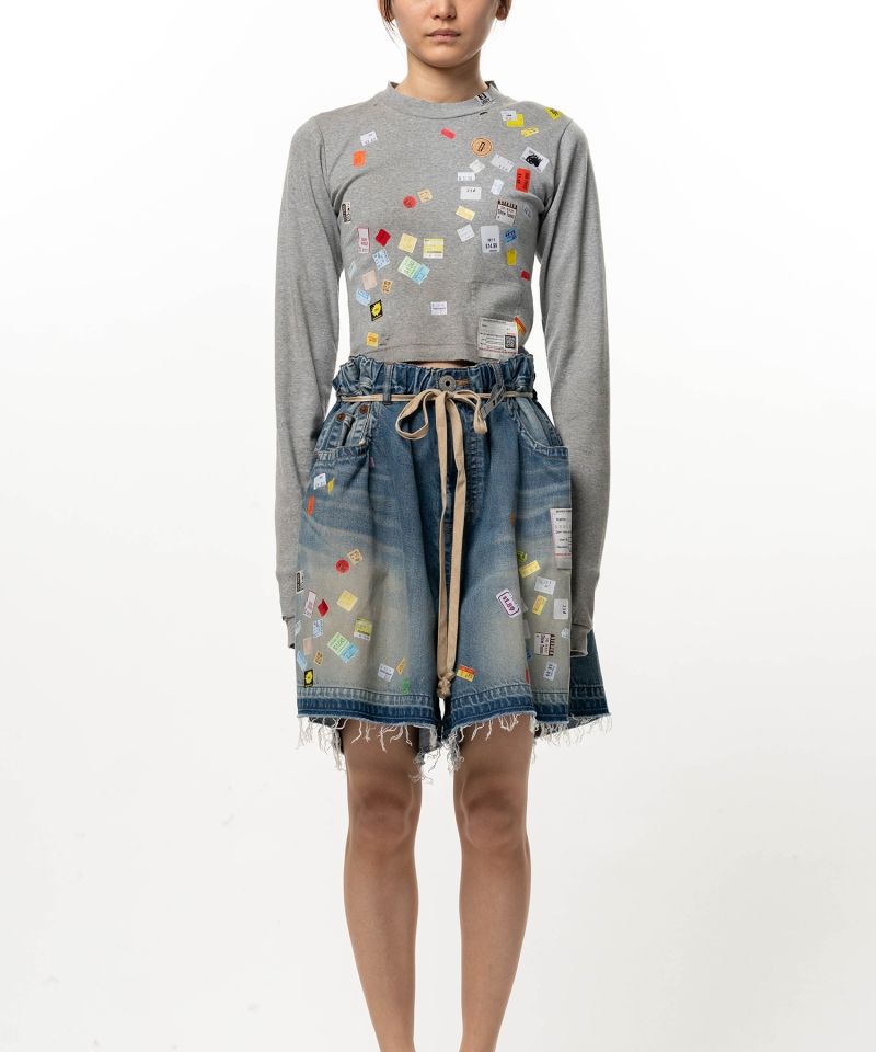 Price Tag Sticker Printed Cropped Long Sleeve T-shirt