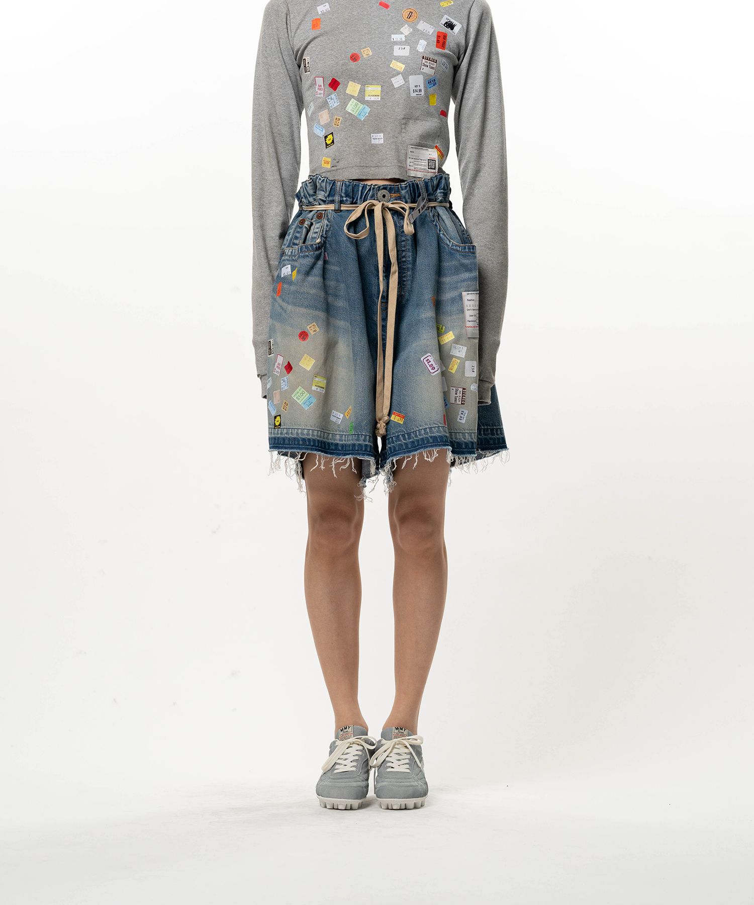 Price Tag Printed Denim Gather Shorts