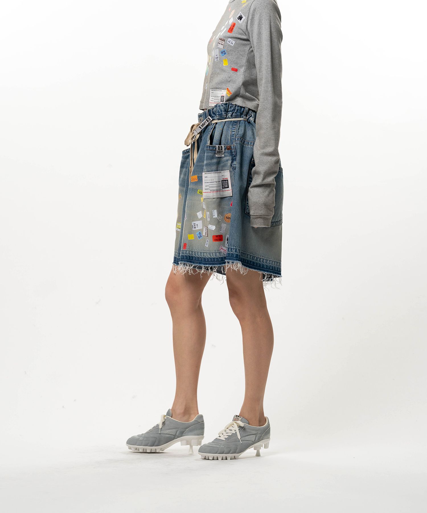Price Tag Printed Denim Gather Shorts