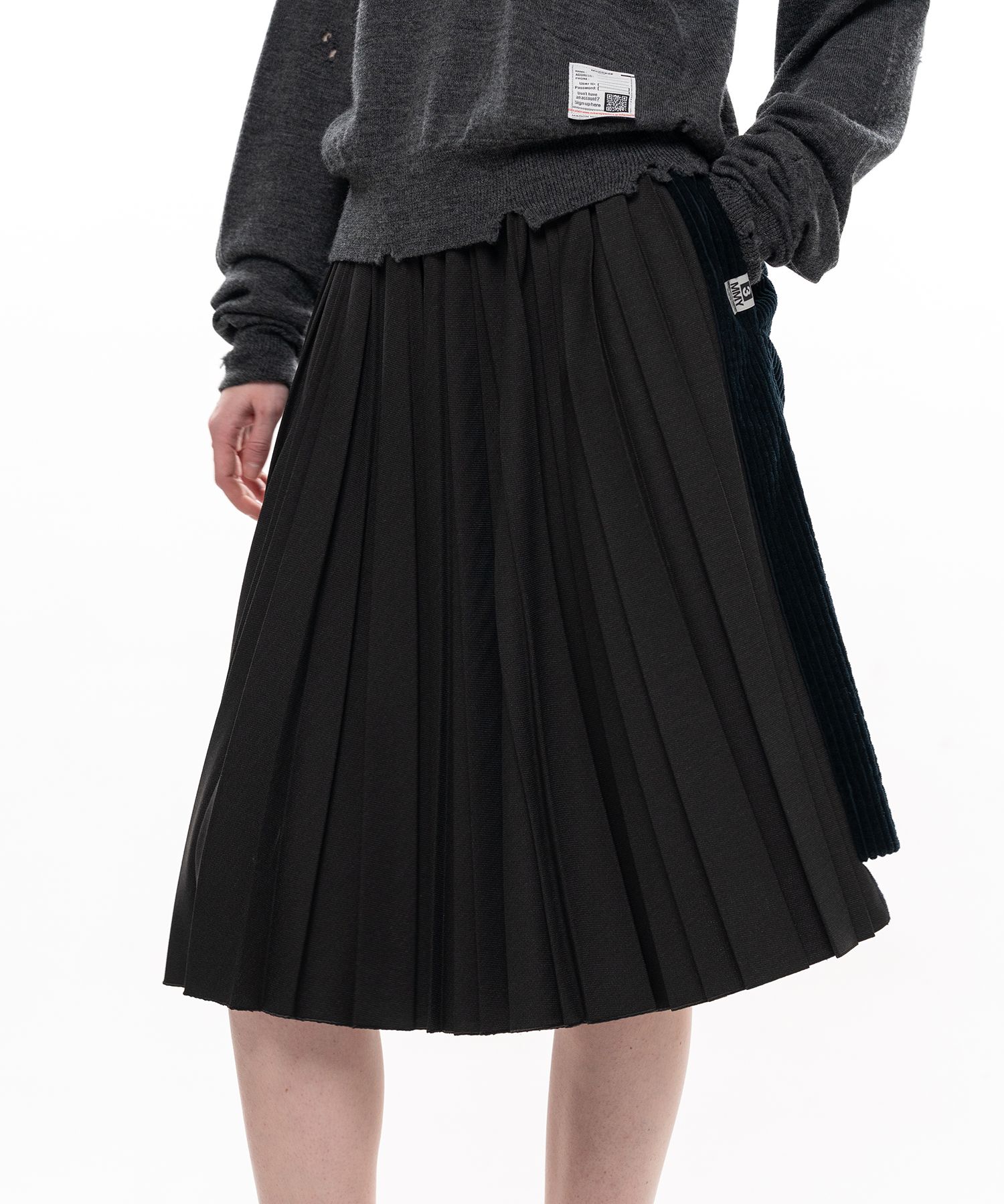 Combined Pleated Corduroy Skirt