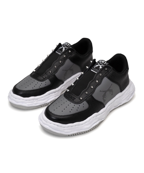 roarguns X MMY "WAYNE" OG Sole Studs Leather Low-top Sneaker