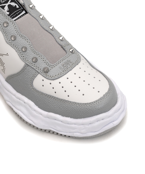 roarguns X MMY "WAYNE" OG Sole Studs Leather Low-top Sneaker