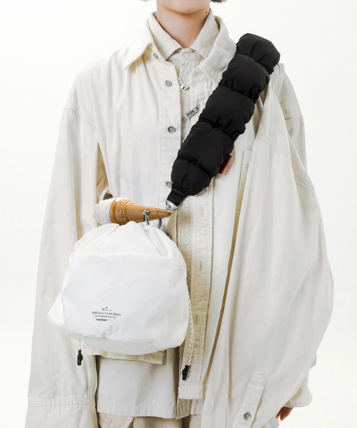 "Topologie x MMY" Bucket Marshmallow Extra Puff Matt Coated