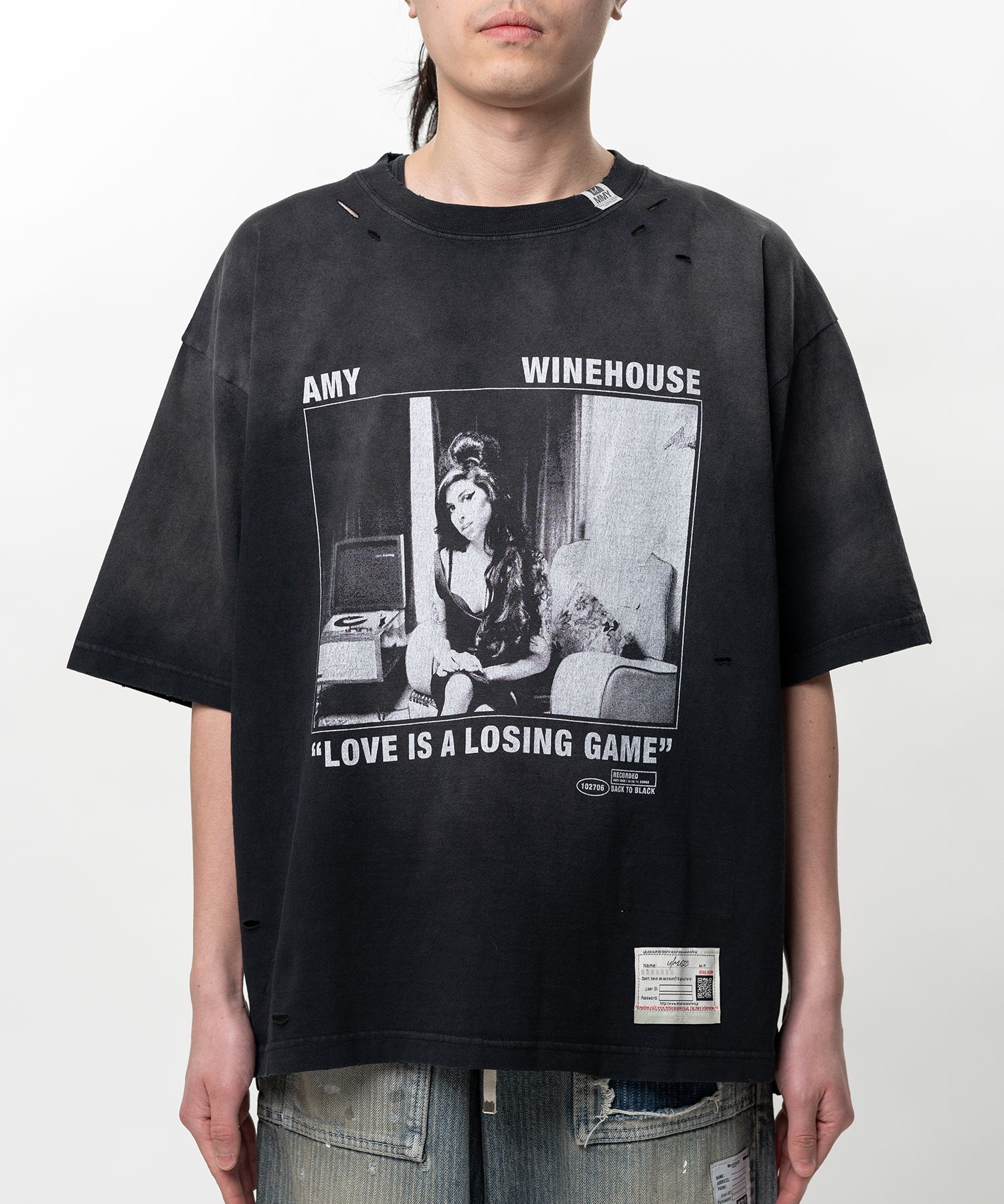 "U/MUSIC x MMY" AMY WINEHOUSE Print T-shirt