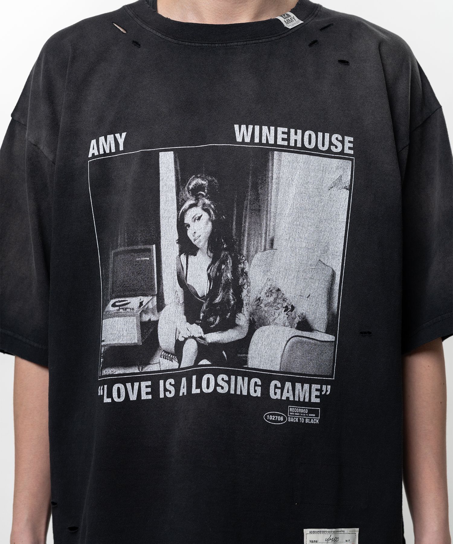 "U/MUSIC x MMY" AMY WINEHOUSE Print T-shirt