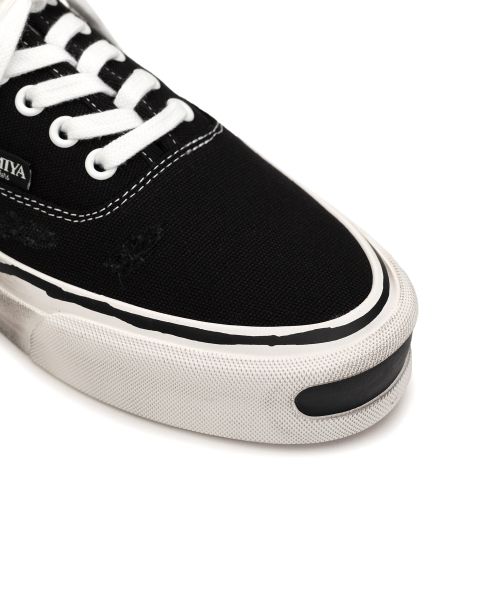 "Herc" Distressed Vulcanized Sneaker