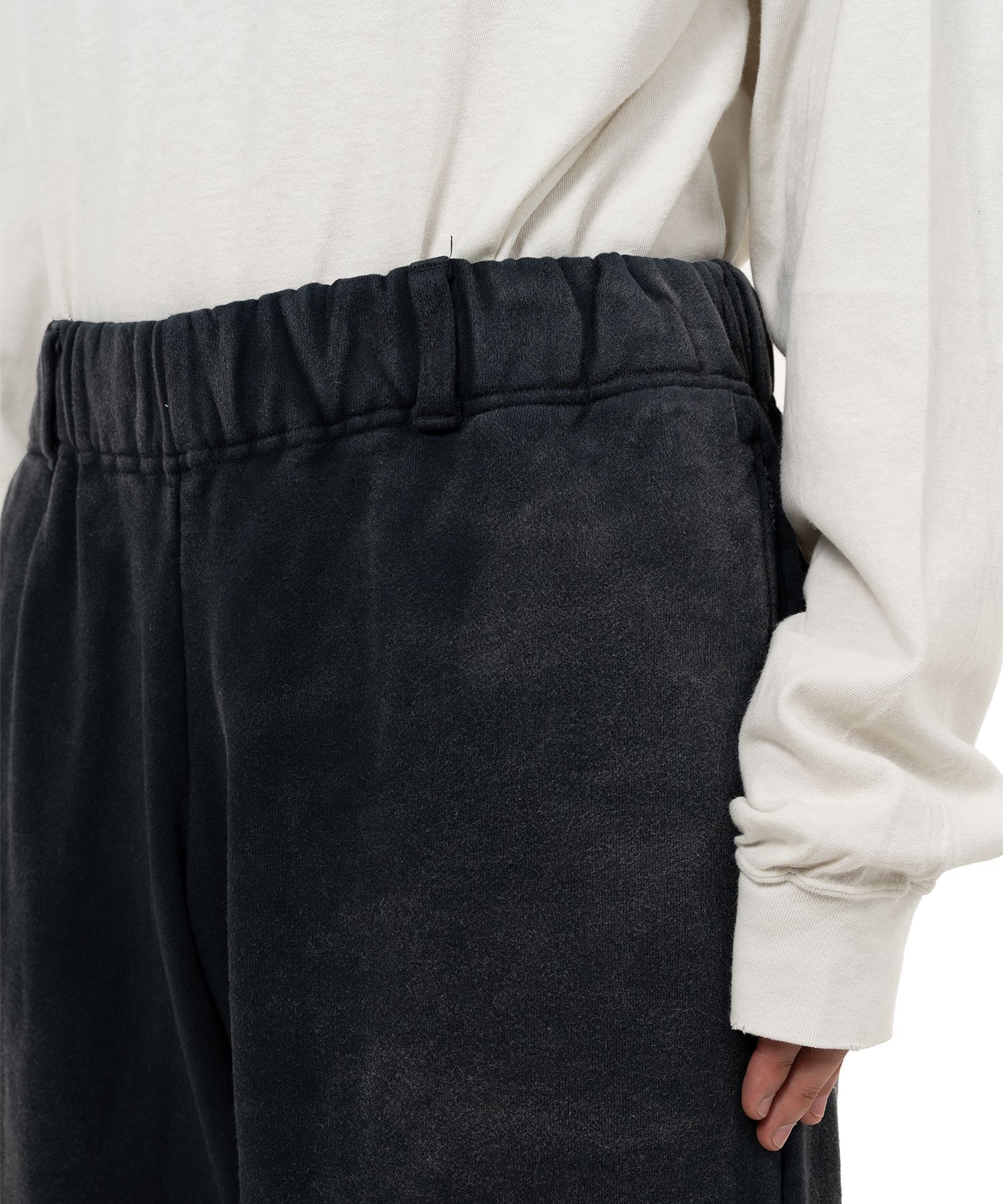 “Skull Flame” Distressed Sweat Pants