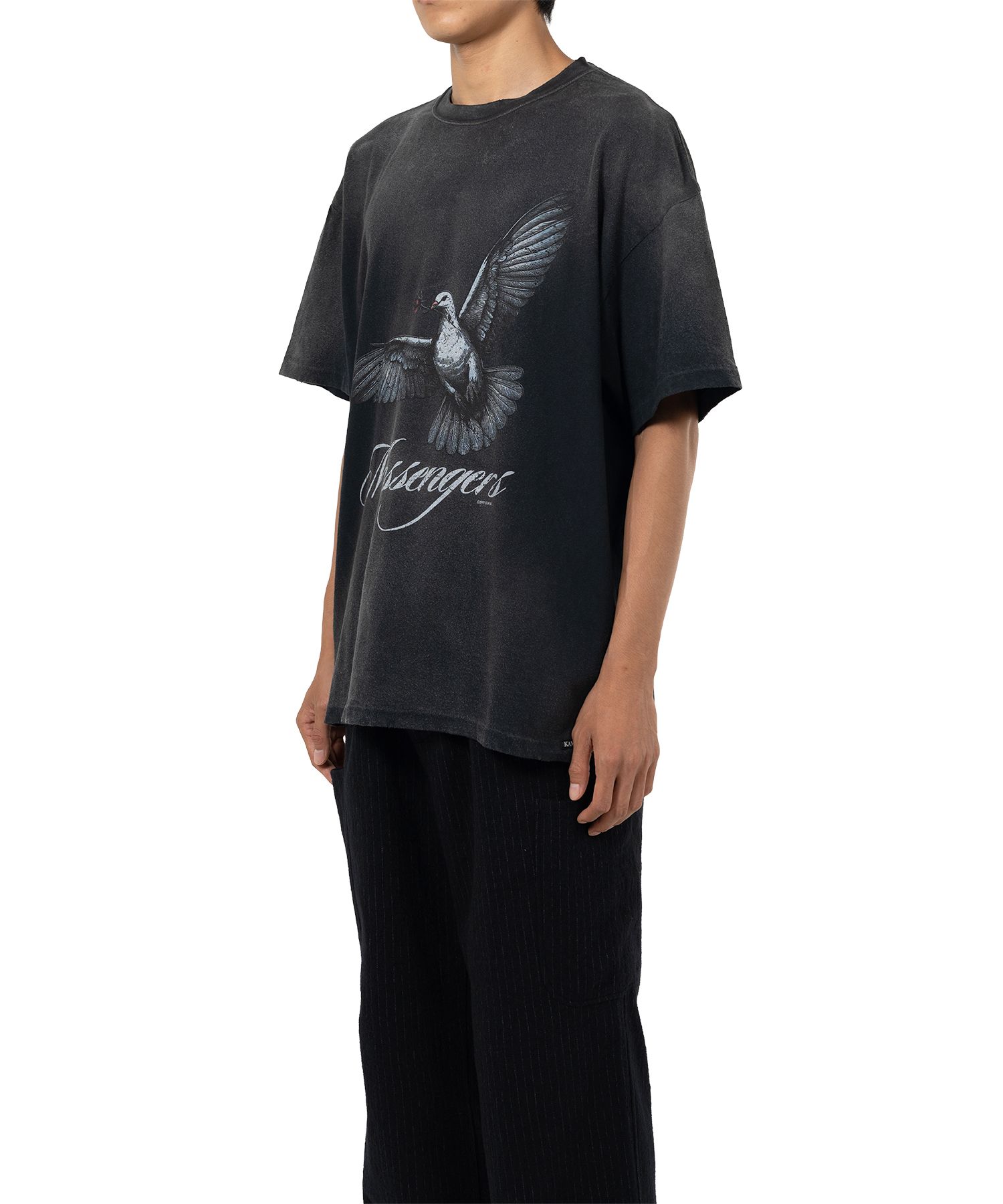 "Messenger Pigeon" Distressed T-shirt