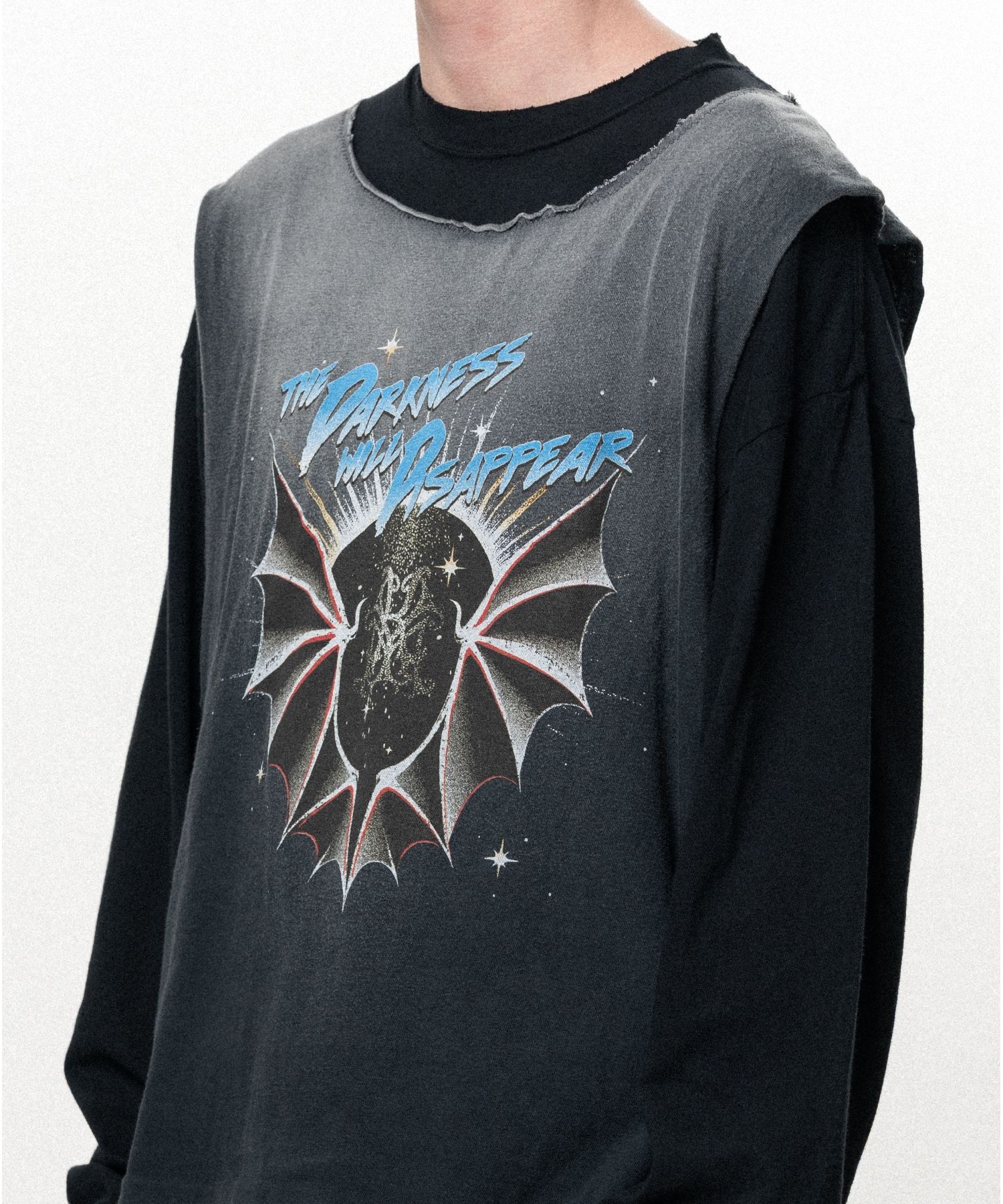 "THE DARKNESS WILL DISAPPEAR" Docking Long-Sleeve T-shirt