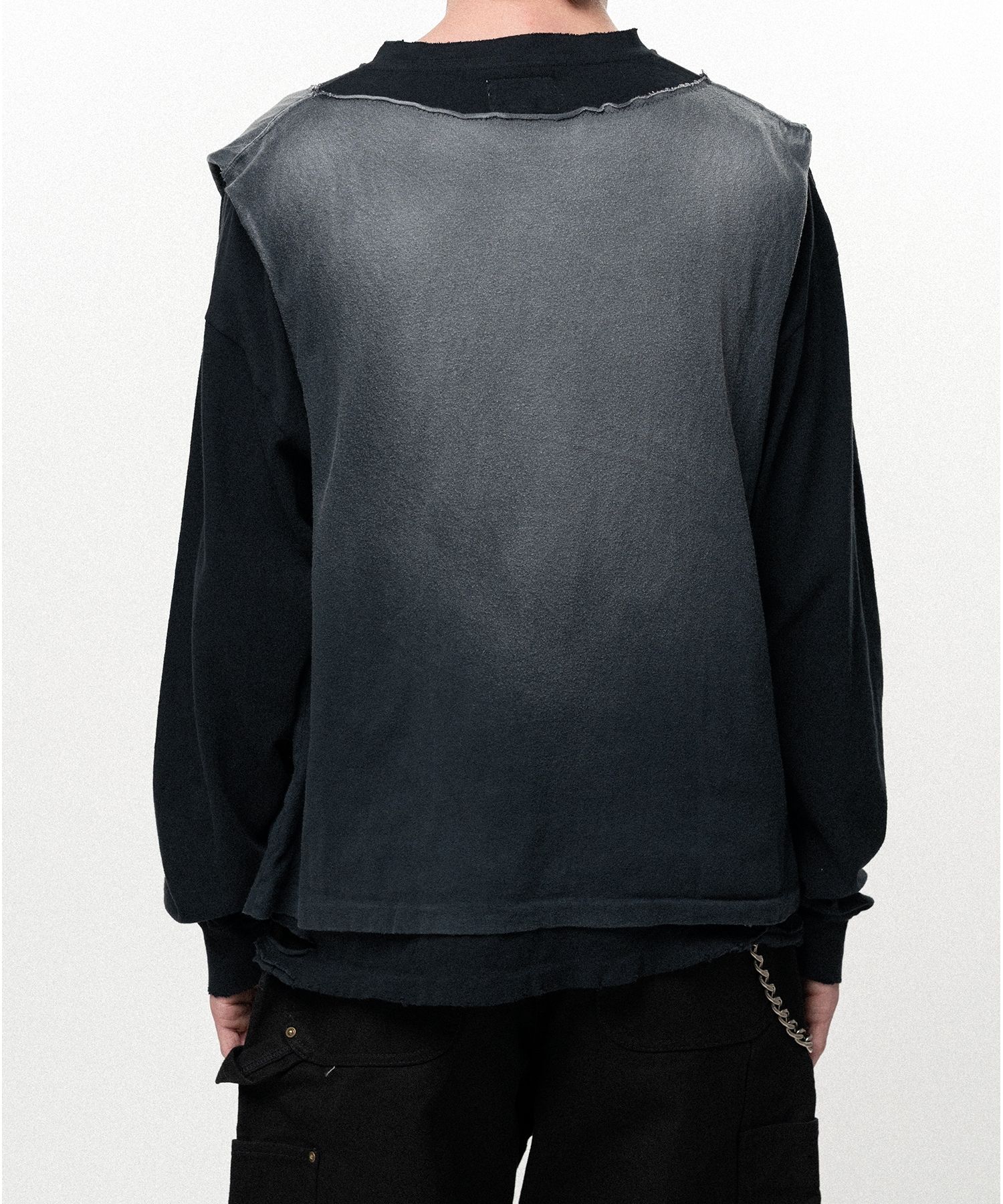 "THE DARKNESS WILL DISAPPEAR" Docking Long-Sleeve T-shirt