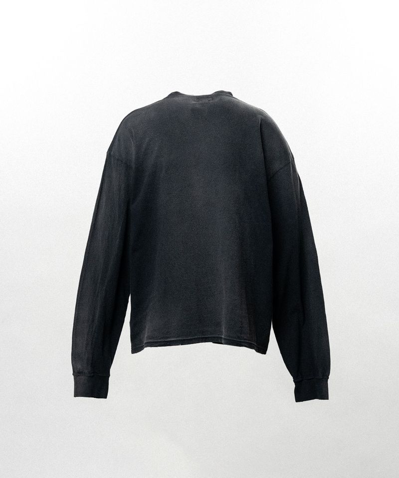 "LOVING" Distressed Long-Sleeve Pocket T-shirt
