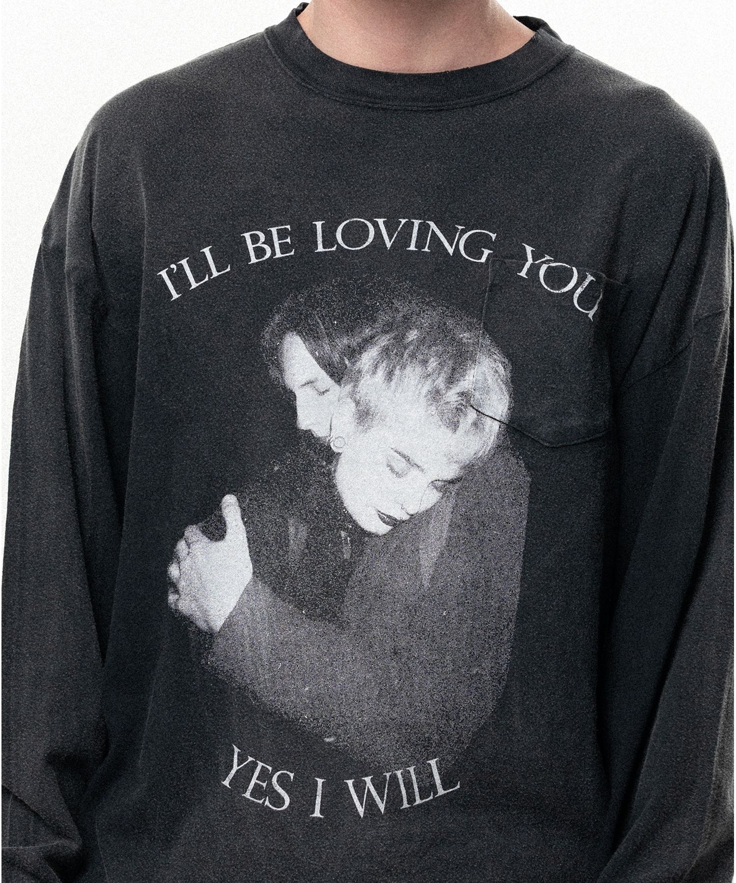 "LOVING" Distressed Long-Sleeve Pocket T-shirt